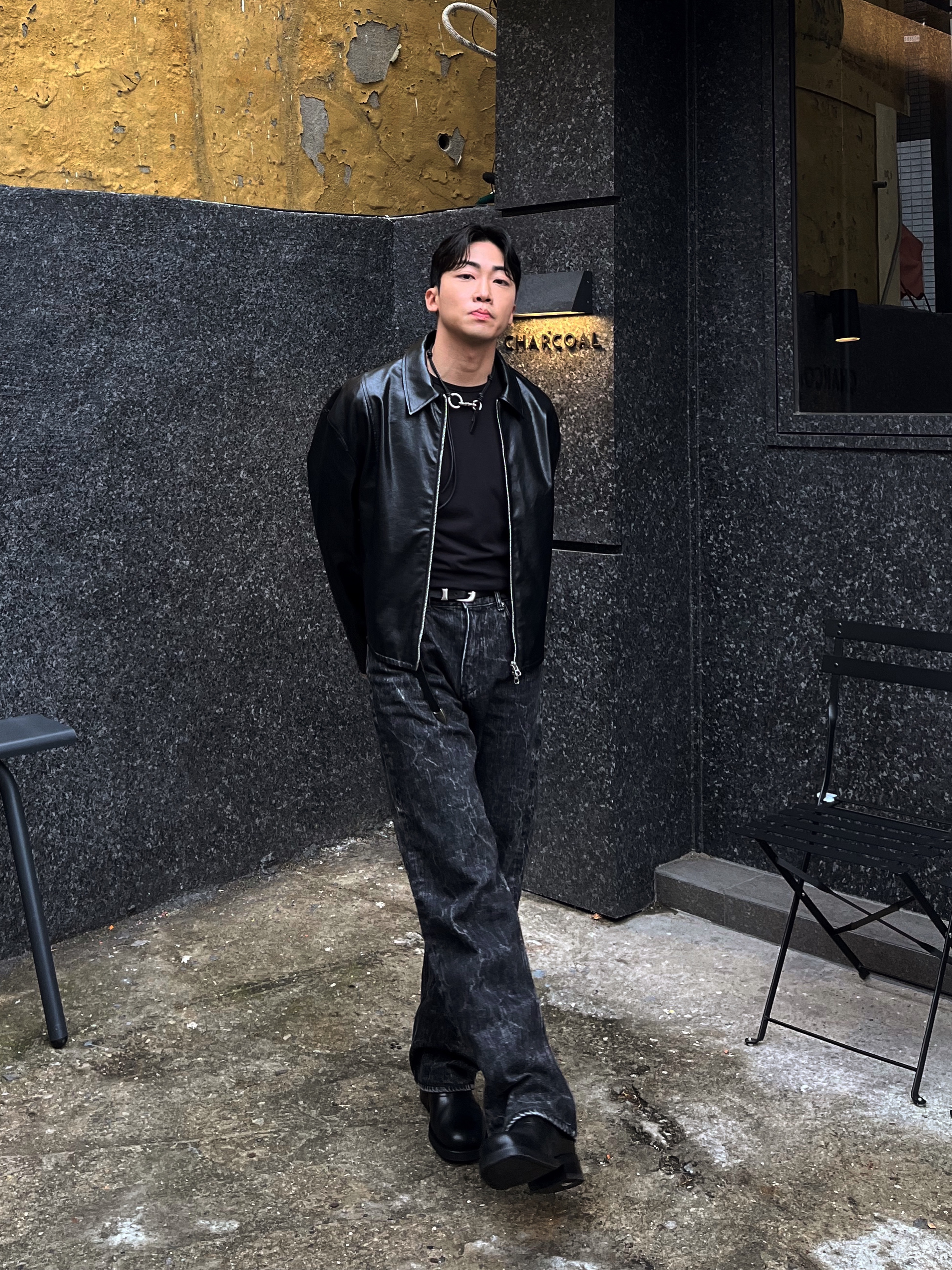 Our Legacy Ladon Leather Keychain Black, Our Legacy Camion Boot Black 착용 스타일