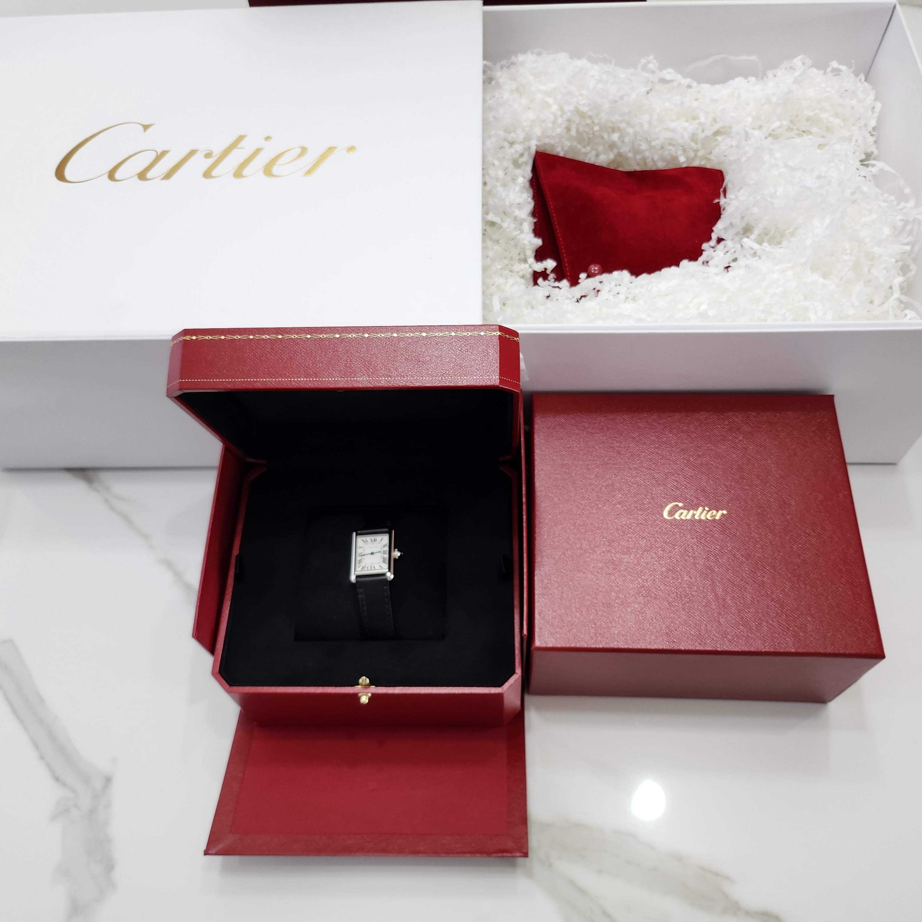 Cartier Tank Must Watch Small SolarBeat Steel Strap without Animal Materials Black 착용 스타일