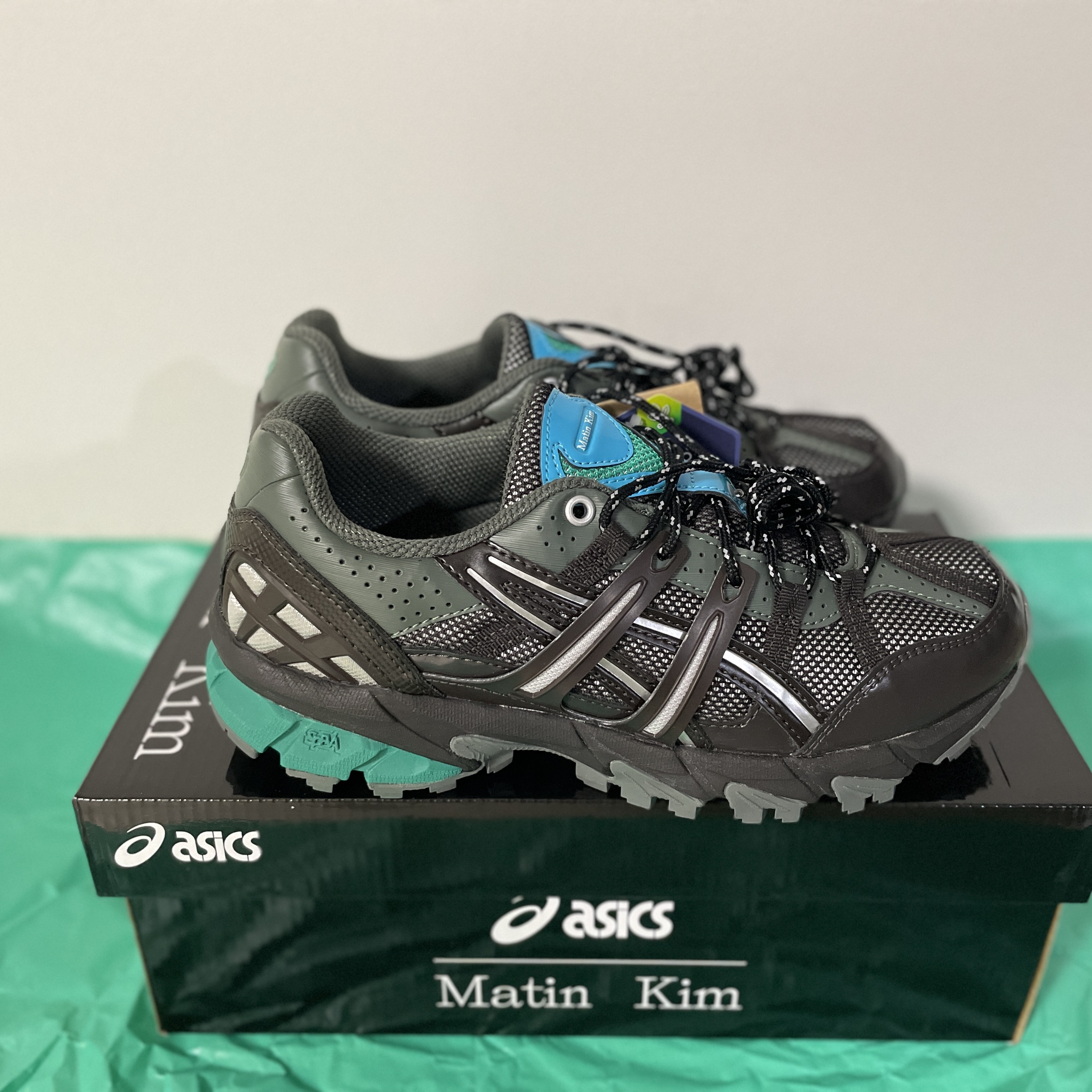 (W) Asics x Matin Kim Gel-Sonoma 15-50 Black Pure Silver 착용 스타일 - 1