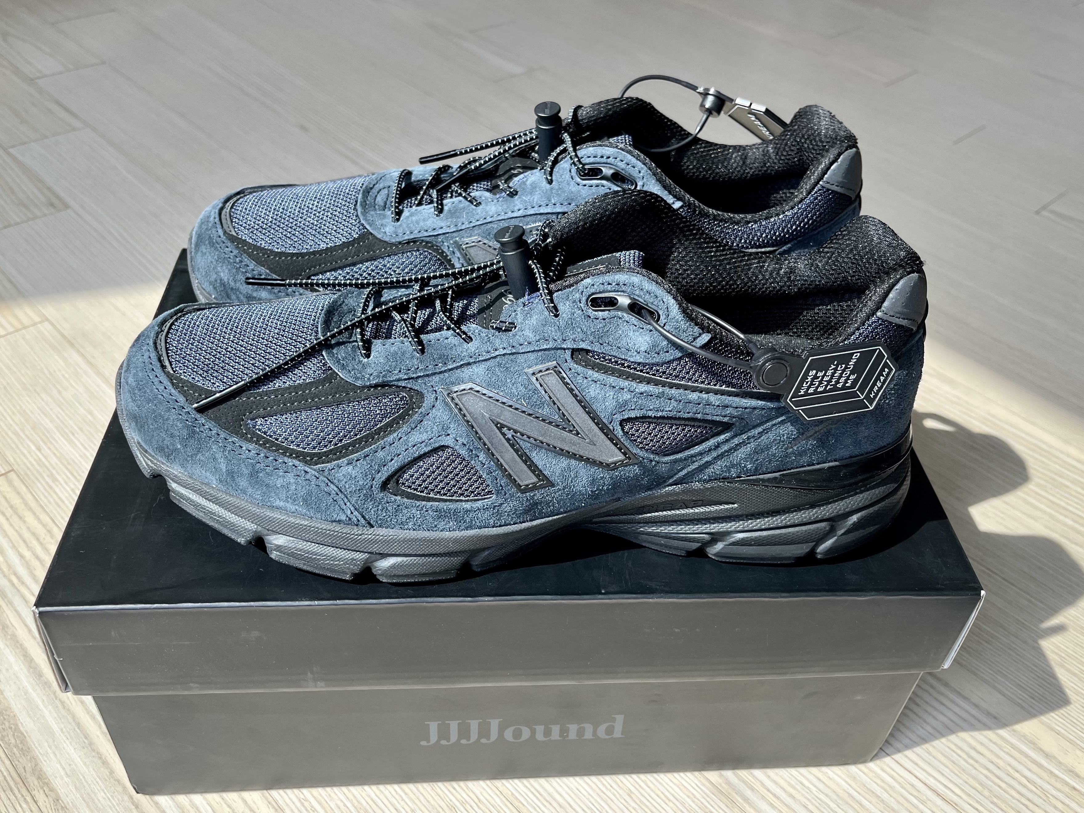 New Balance x JJJJound 990v4 Navy 착용 스타일