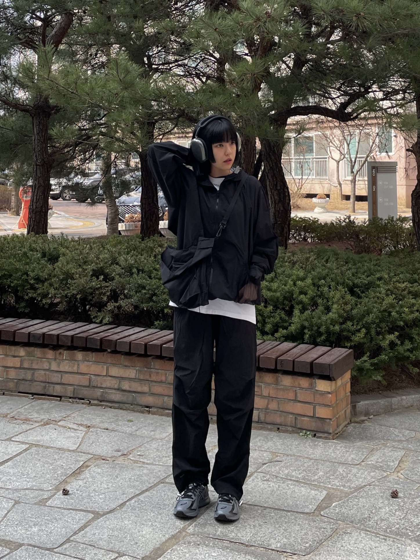 Asics Jog 100 S Steel Grey - 2E Wide, Apple AirPods Max Lightning Space Gray (Korean Ver.) 착용 스타일 - 3