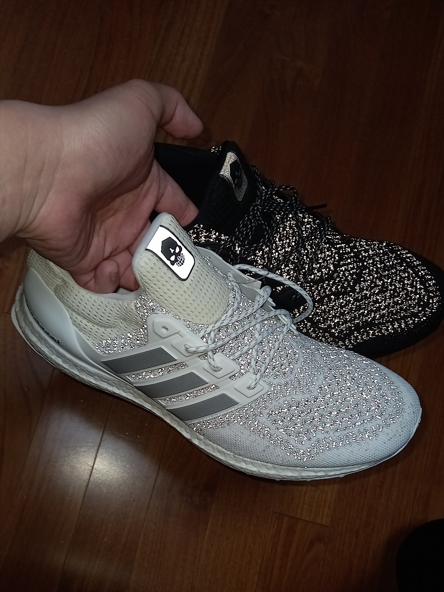 Adidas x Show Me The Money Ultraboost 1.0 White, Adidas x Show Me The Money Ultraboost 1.0 Black 착용 스타일 - 4