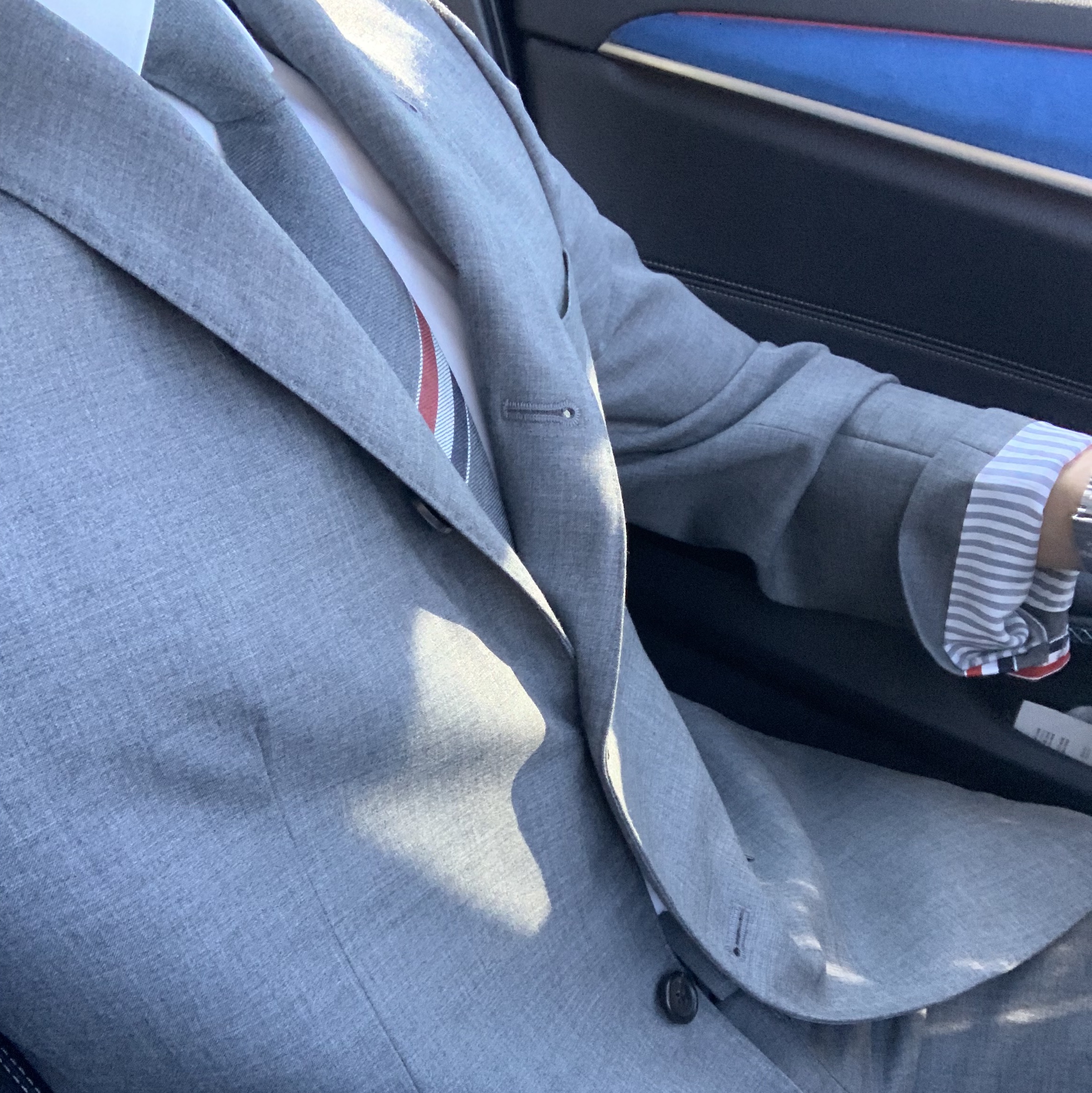 Thom Browne Super 120S Wool Twill Classic Suit Medium Grey, Rolex Oyster Perpetual 41mm 124300 Bright Black Oyster 착용 스타일