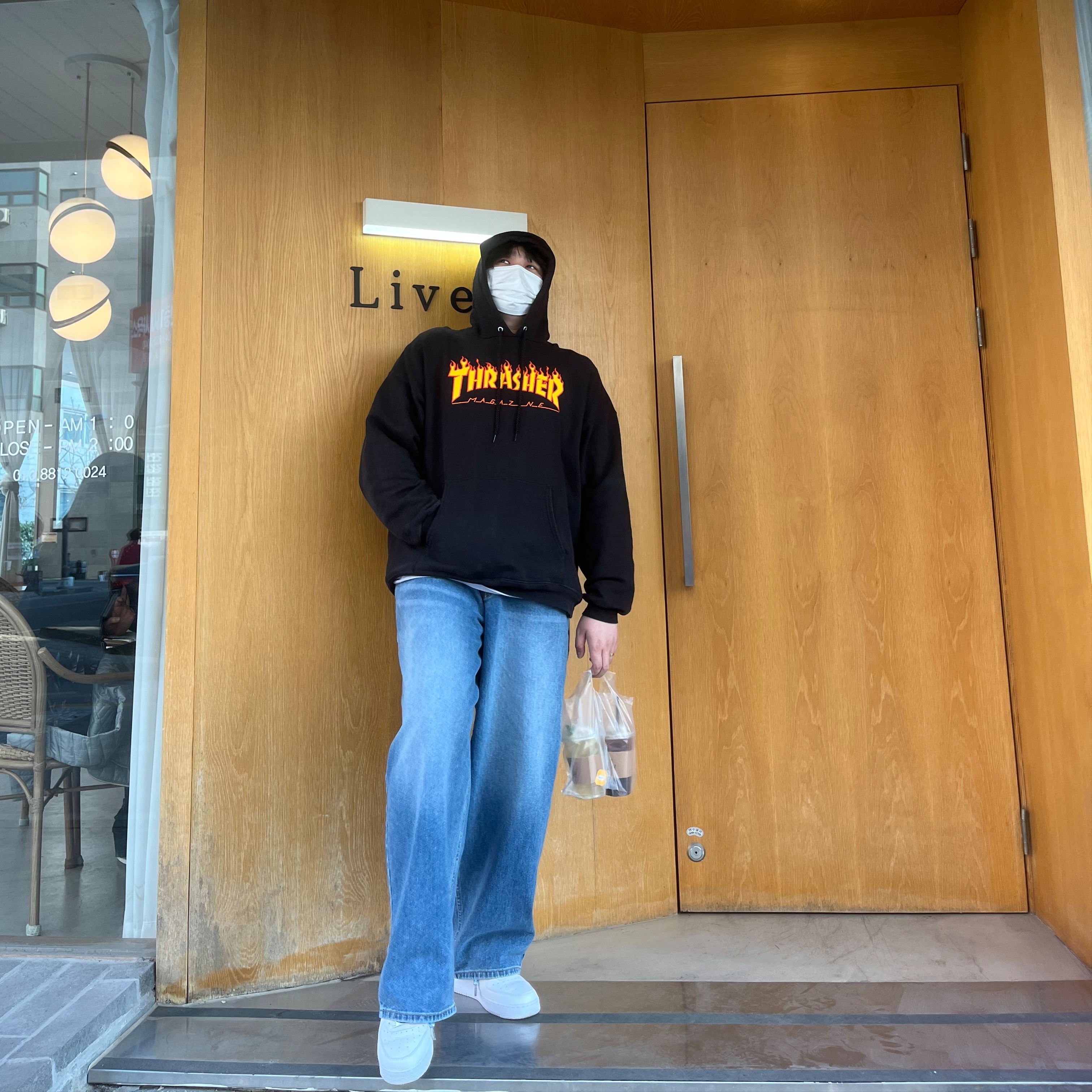 Nike x Drake Nocta Air Force 1 Low SP Certified Lover Boy White, Thrasher Flame Hood Black 착용 스타일 - 1