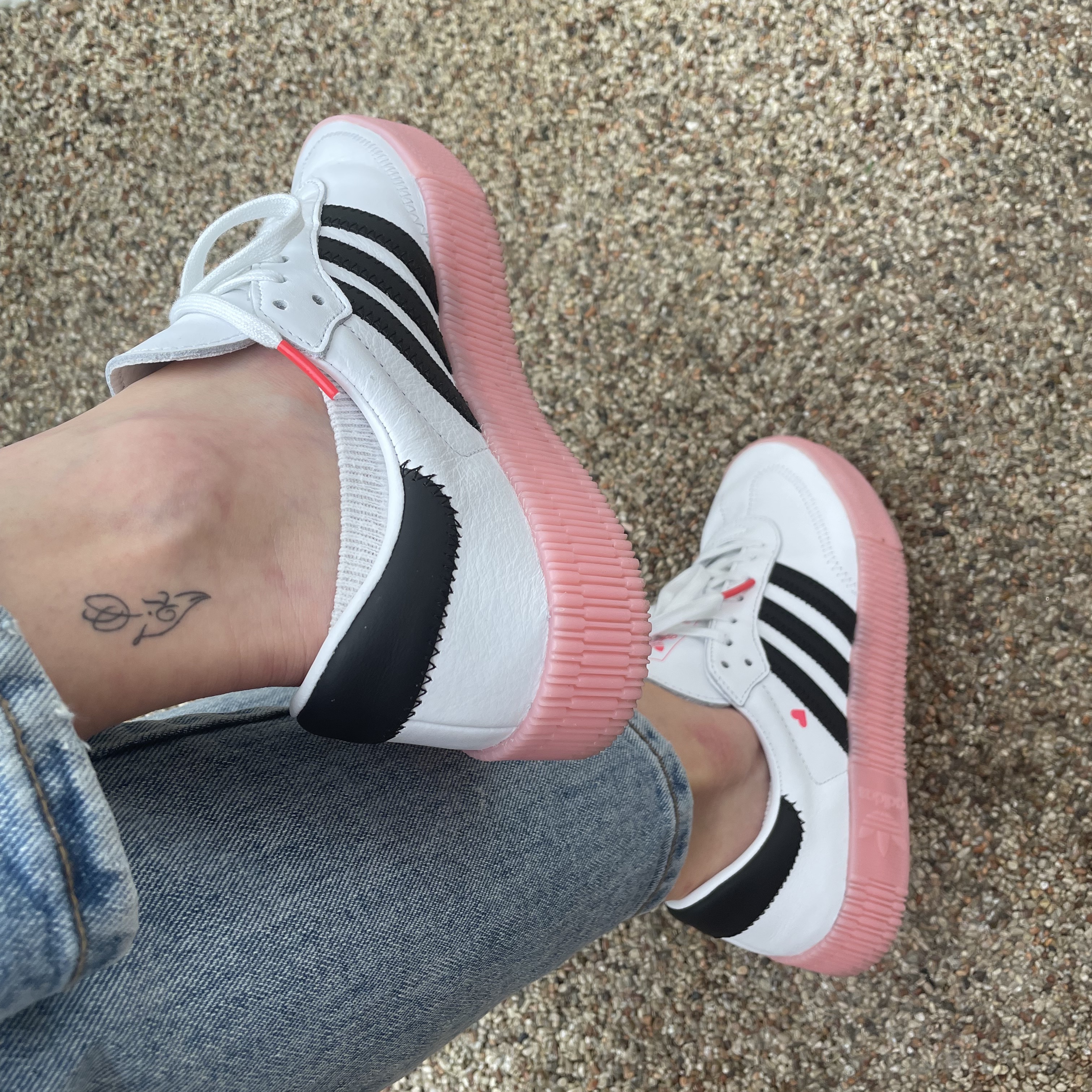 (W) Adidas Sambarose White Pink 착용 스타일 - 2