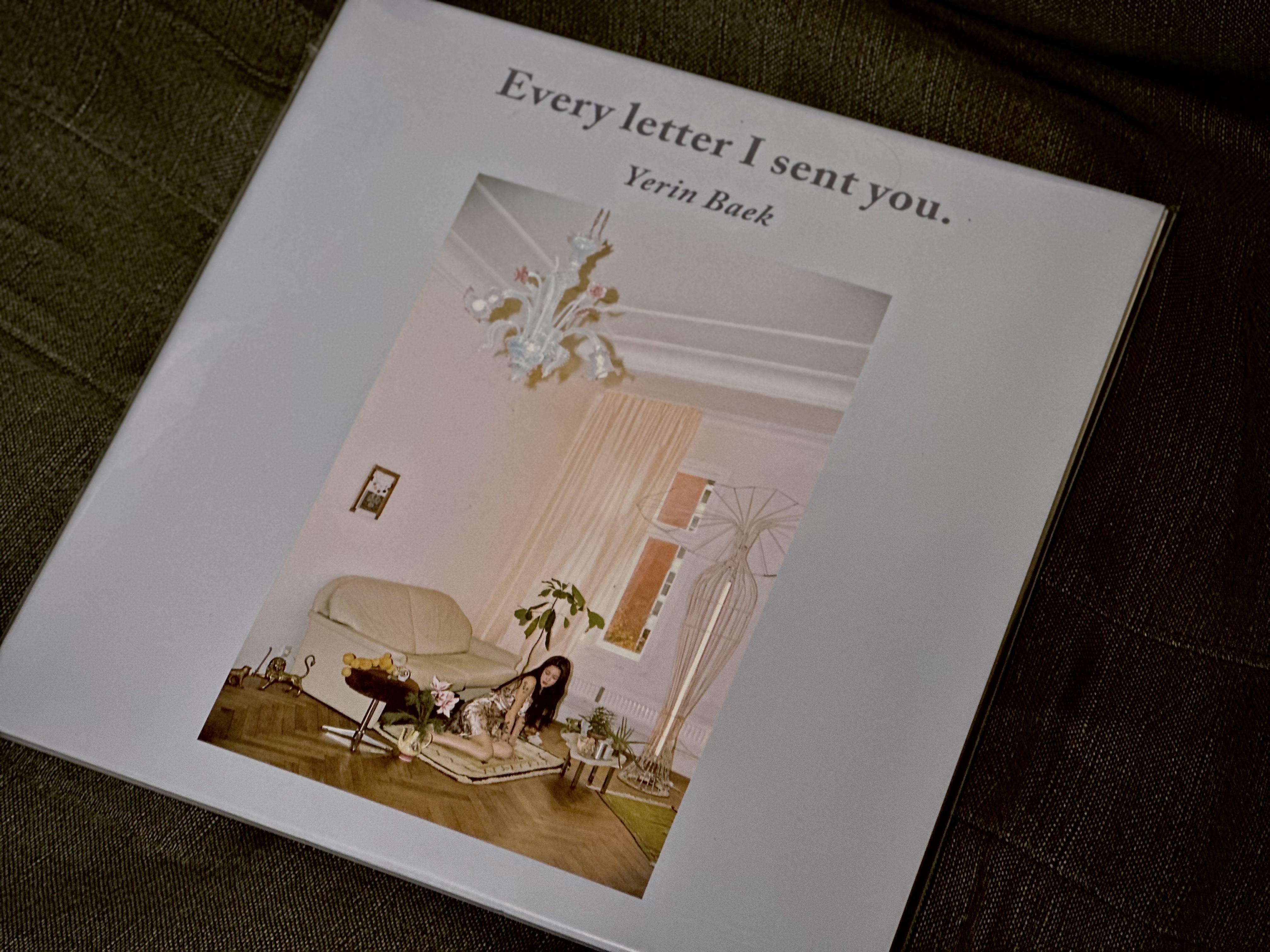 Yerin Baek 1st Album Every Letter I Sent You LP Clear (2LP) 착용 스타일