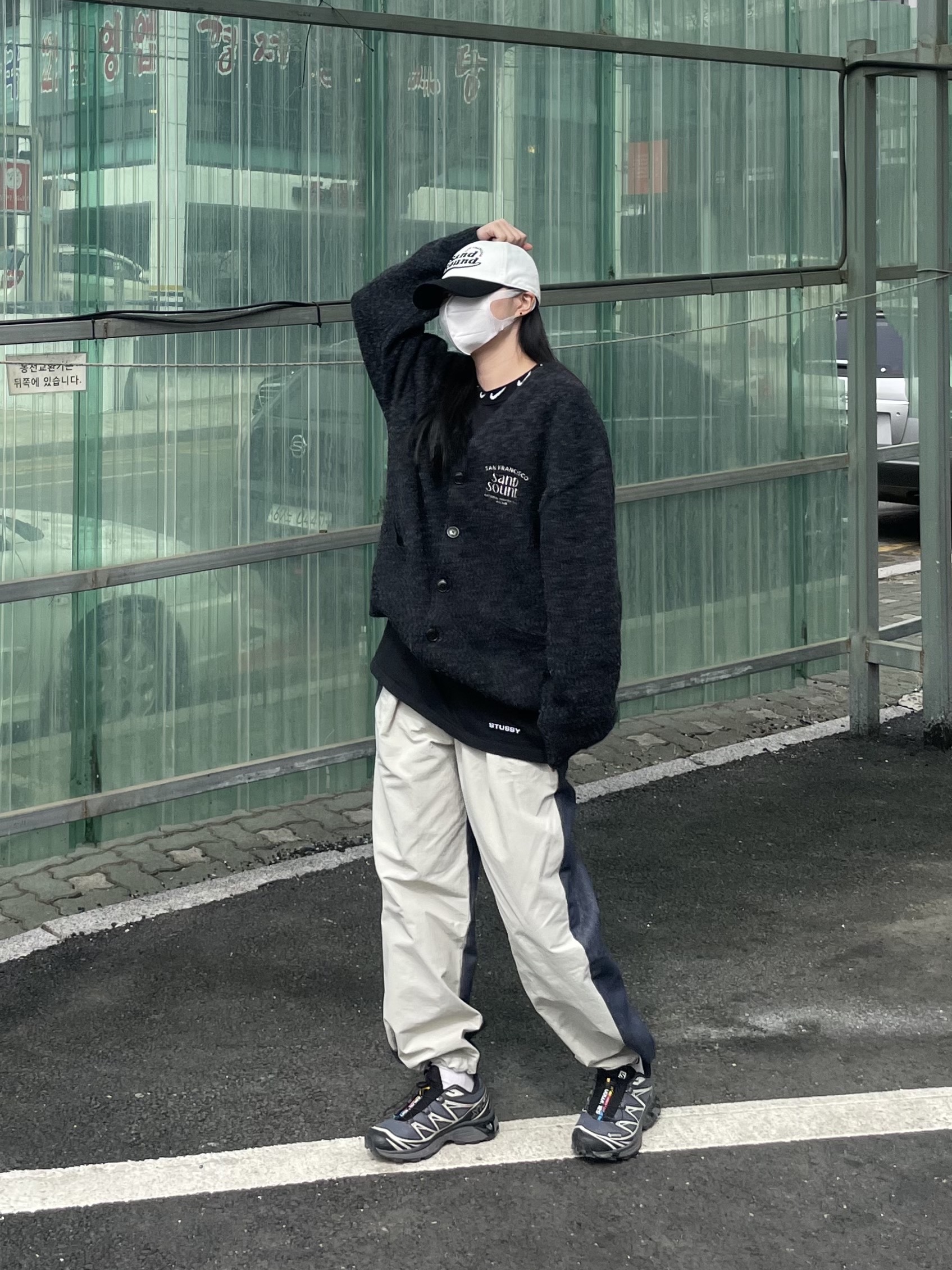 Salomon XT-6 Gore-Tex Black Ebony, Nike x Stussy NRG BR LS Knit Top 착용 스타일 - 1