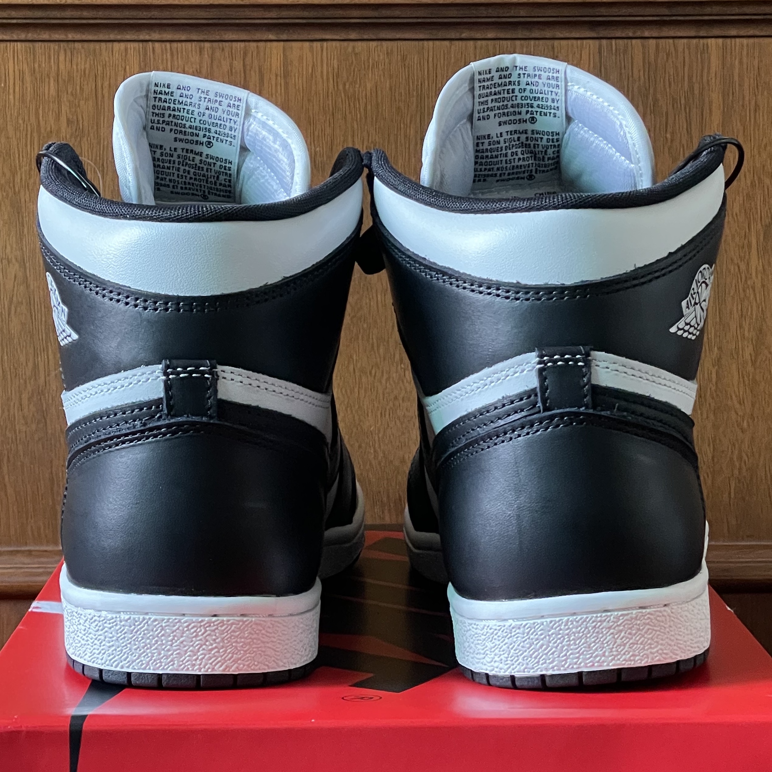 Jordan 1 High 85 Black White 착용 스타일 - 5