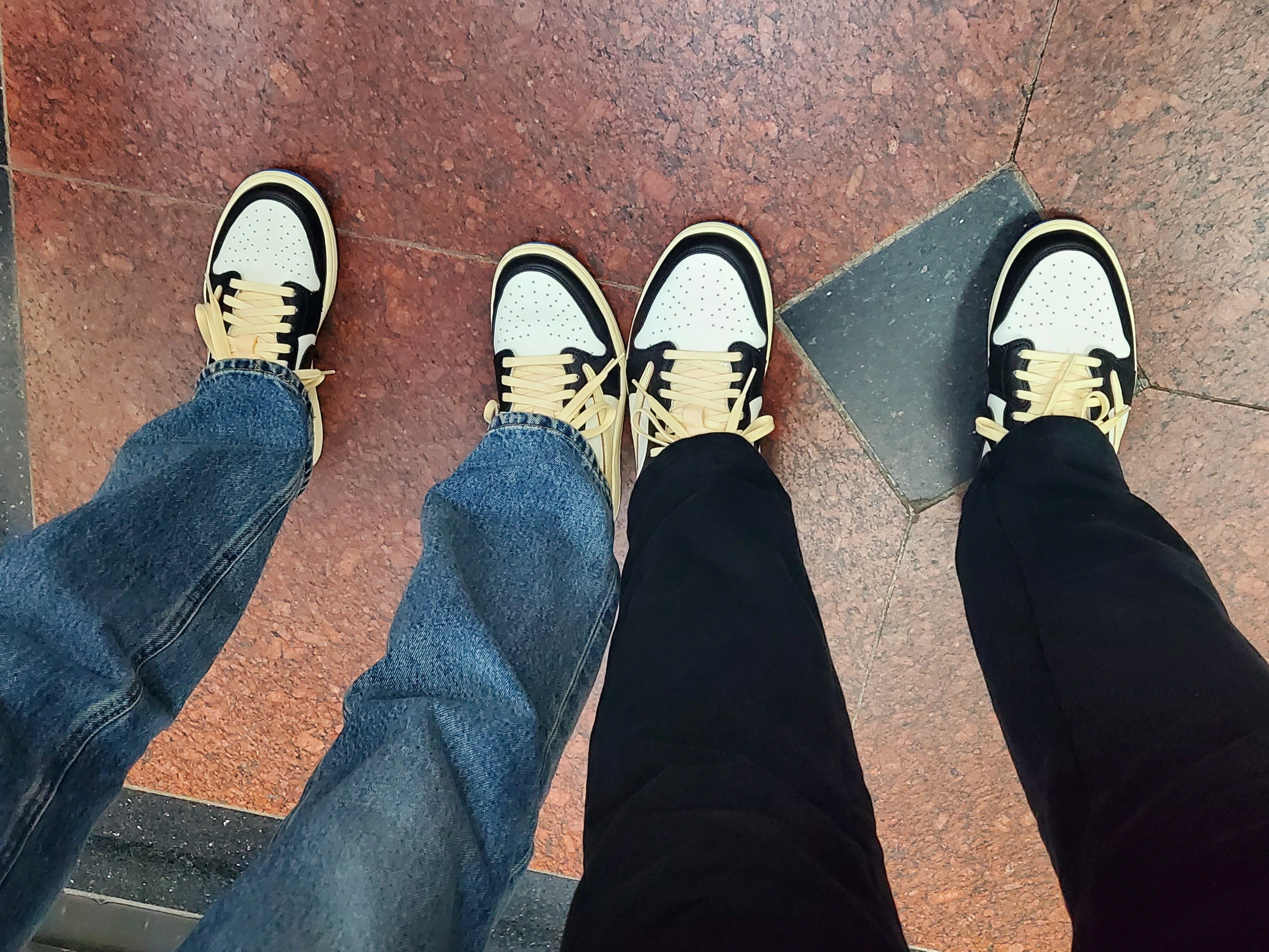 Jordan 1 x Travis Scott x Fragment Retro Low OG SP Military Blue 착용 스타일