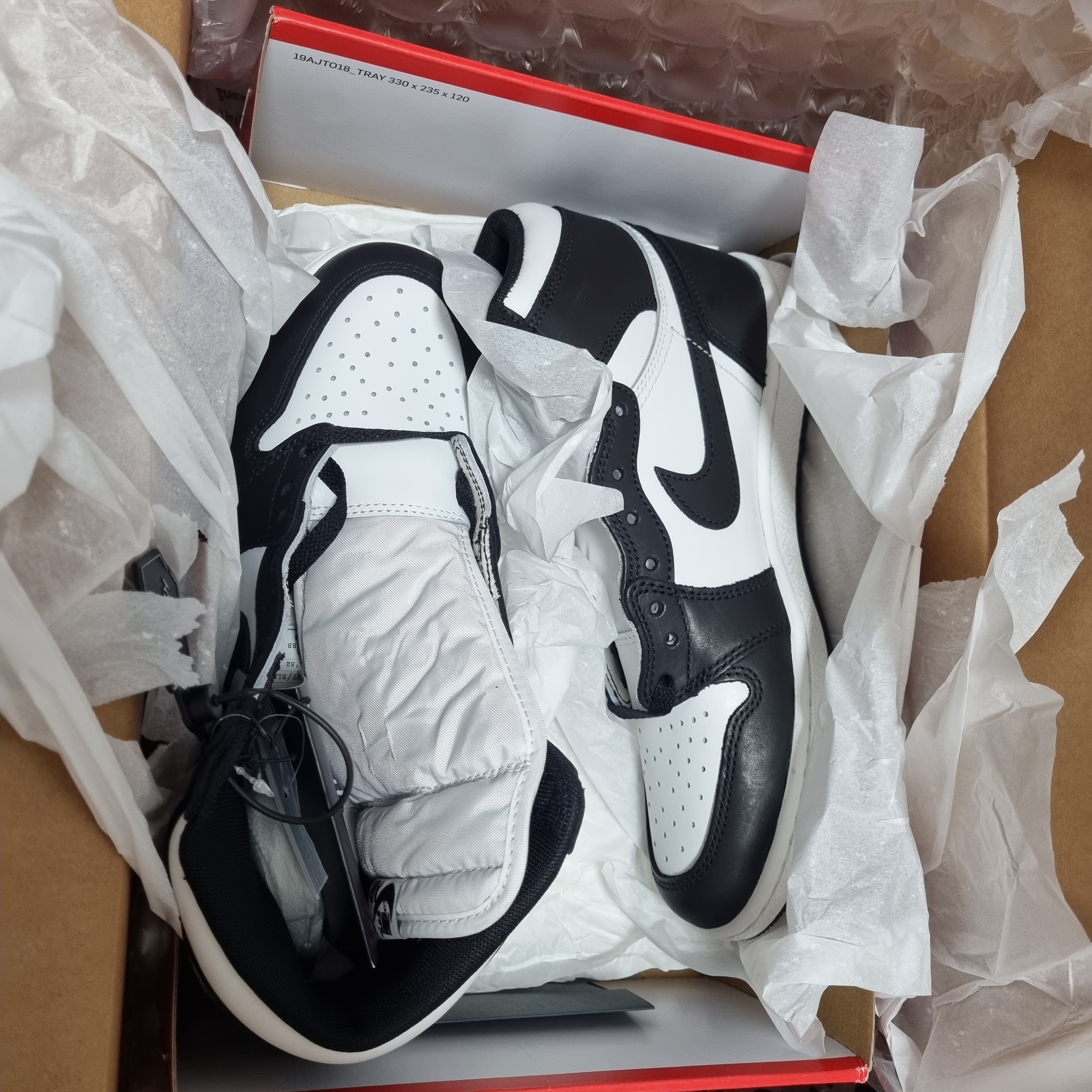 Jordan 1 High 85 Black White 착용 스타일 - 2