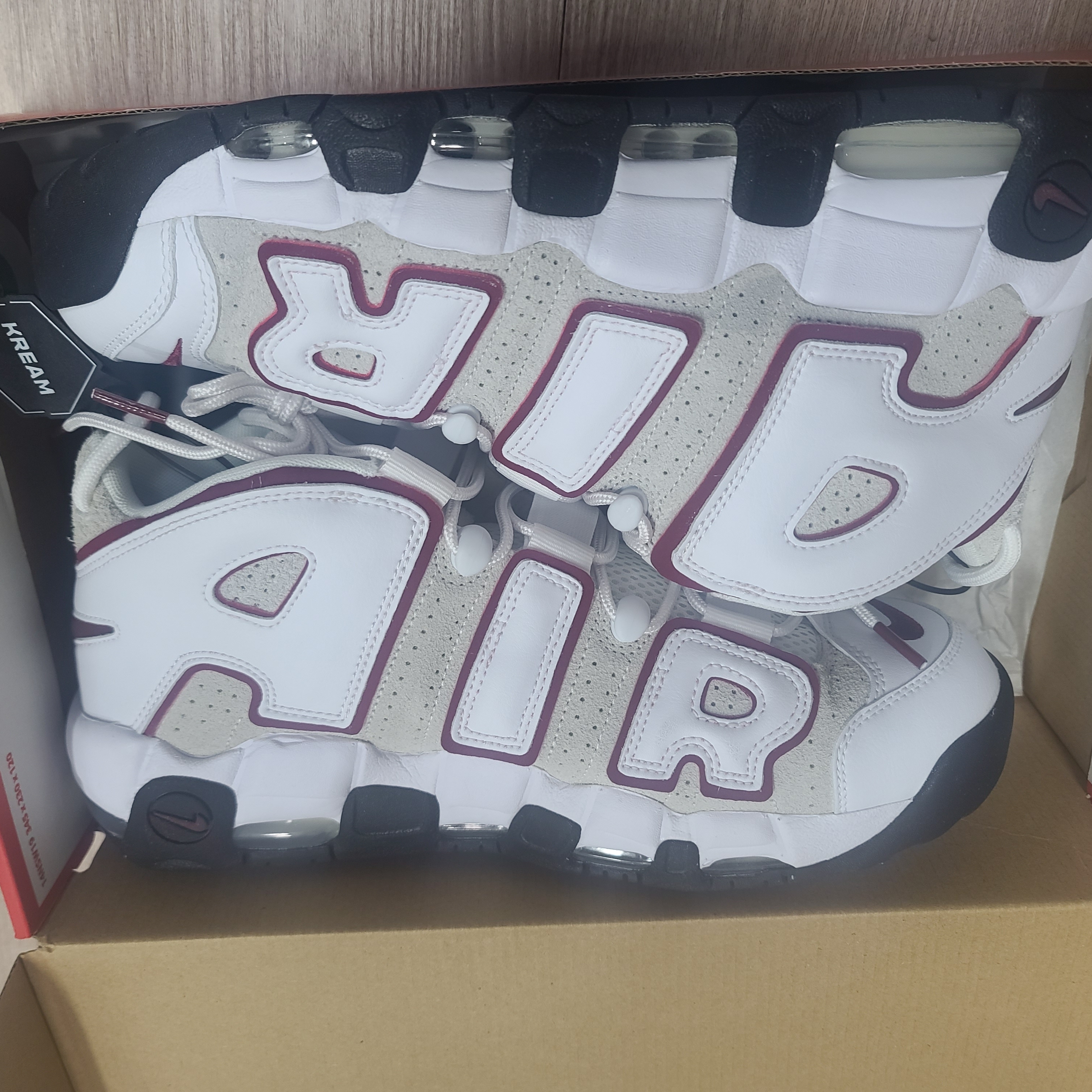 Nike Air More Uptempo 96 White Team Red 착용 스타일