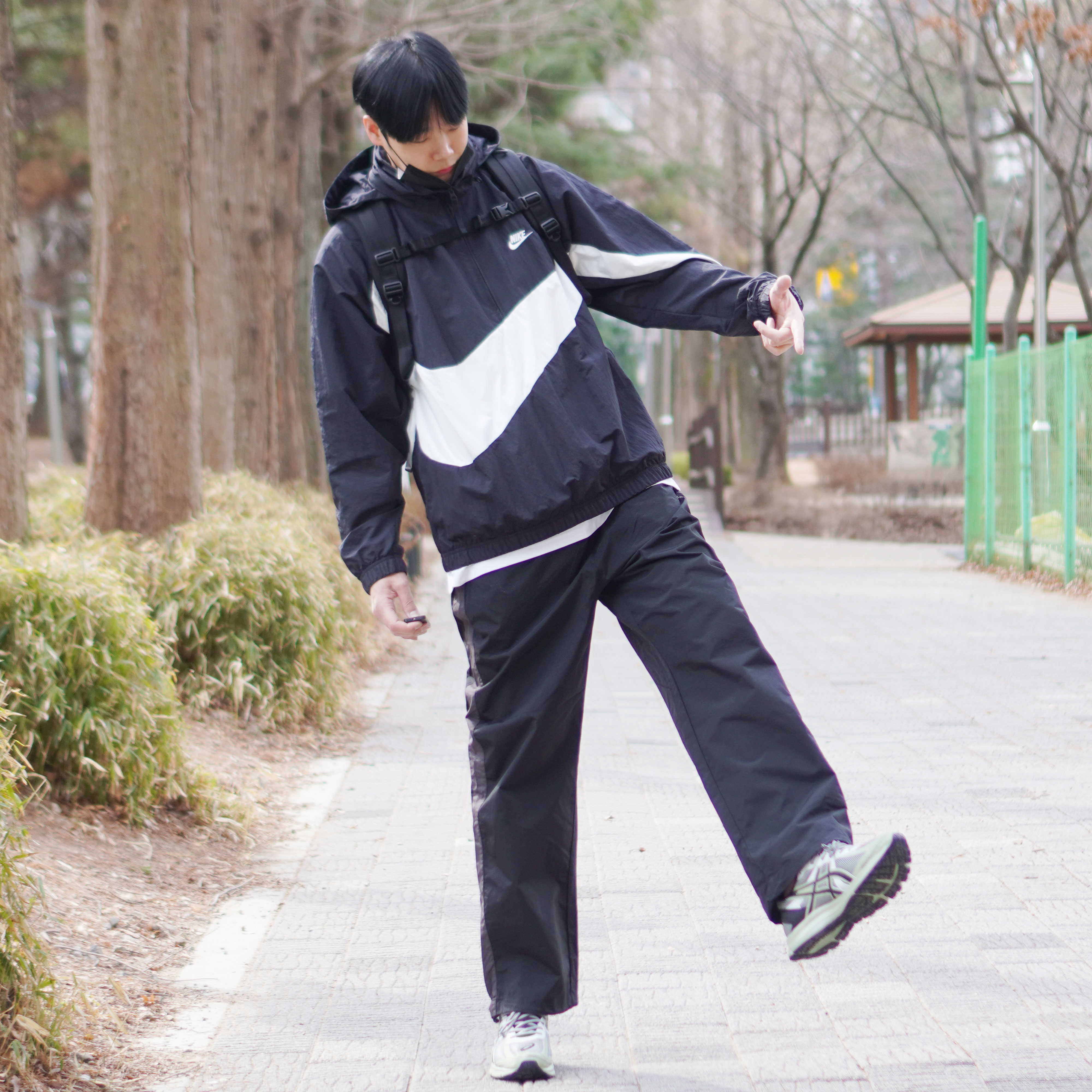 Asics Jog 100 S Sheet Rock - 2E Wide 착용 스타일 - 1
