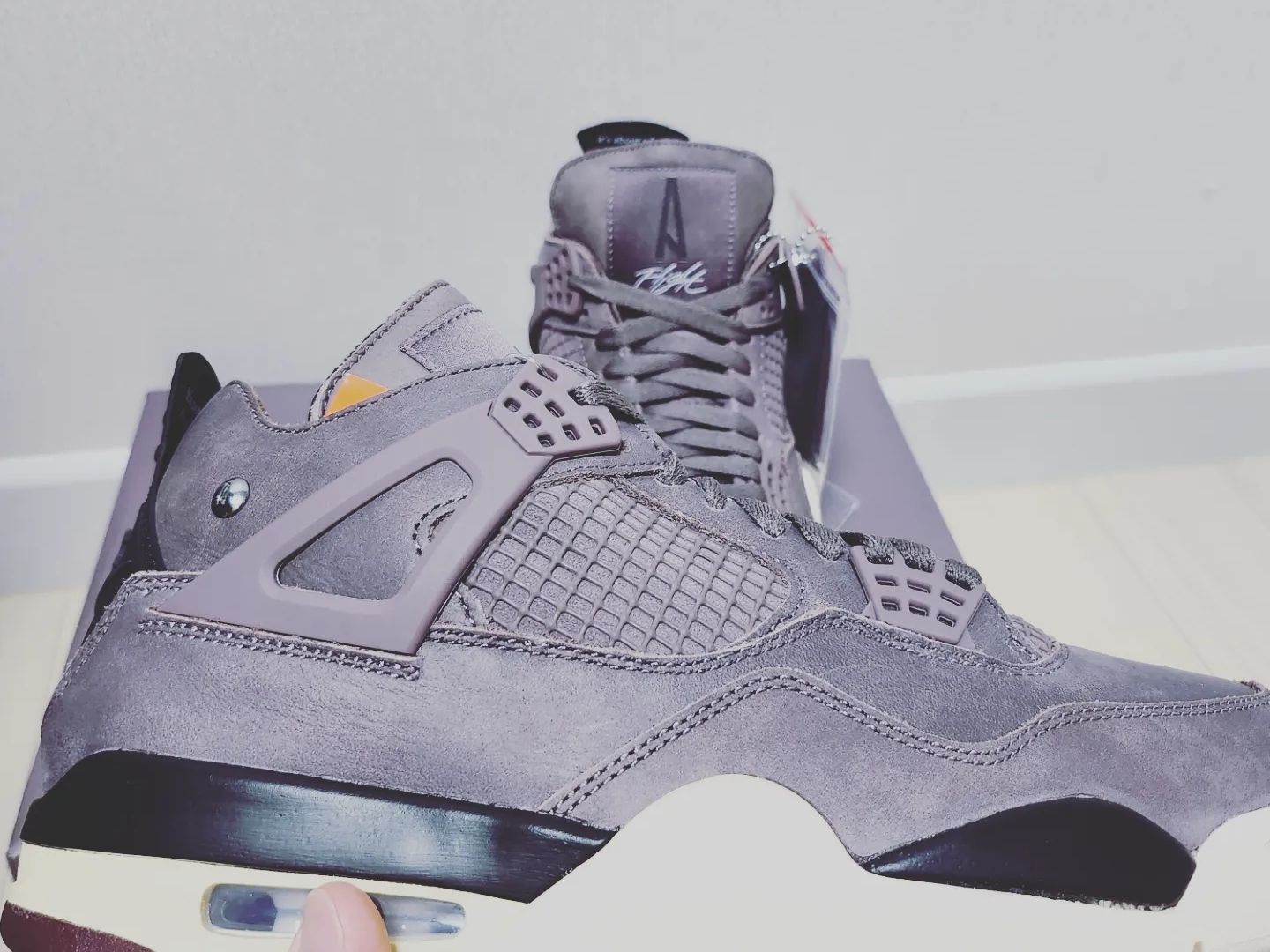 Jordan 1 High 85 Black White, Jordan 4 x A Ma Maniere Retro Violet Ore 착용 스타일 - 2
