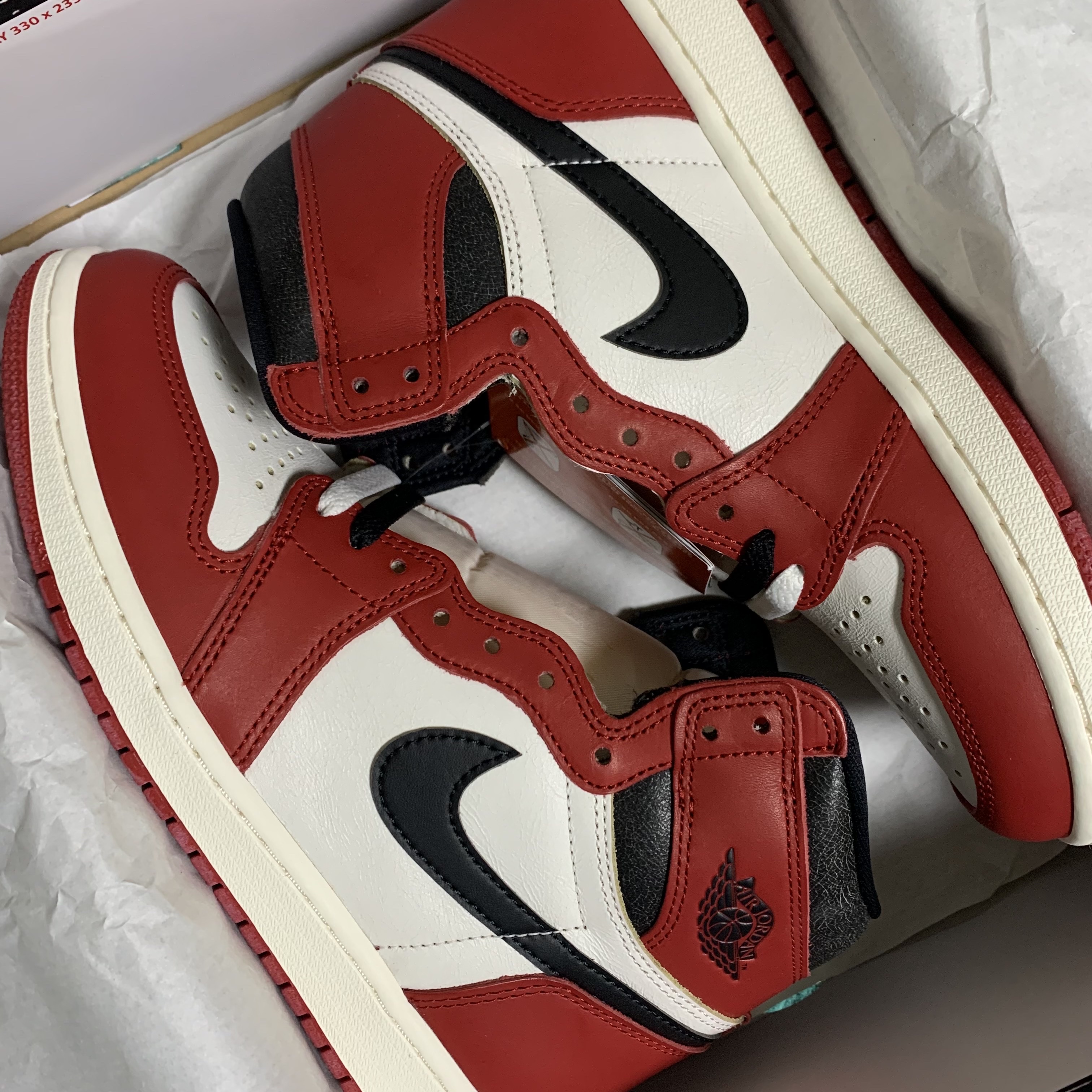Jordan 1 Retro High OG Chicago 2022 착용 스타일 - 1
