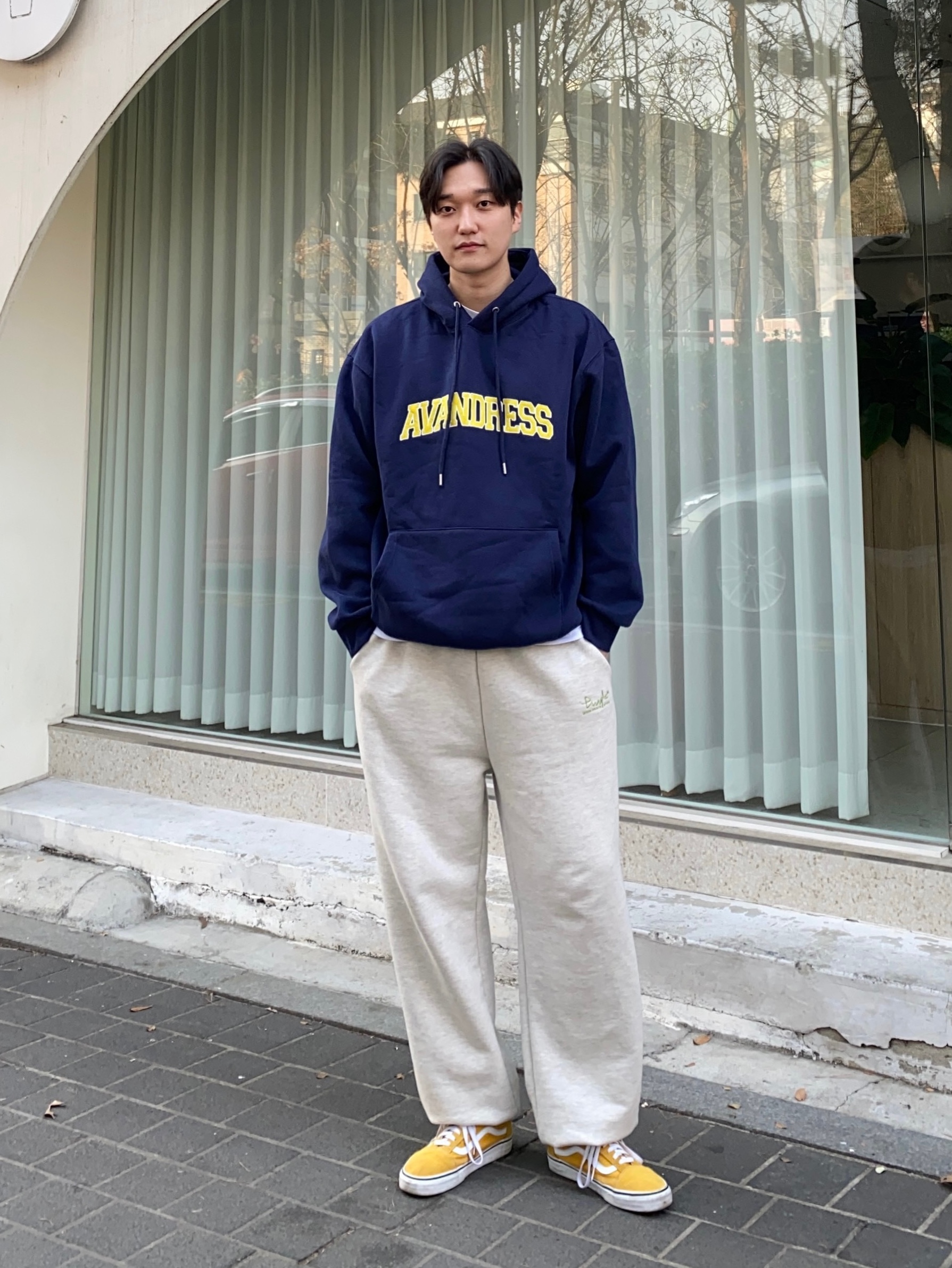 Vans Old Skool Yellow 착용 스타일 - 1