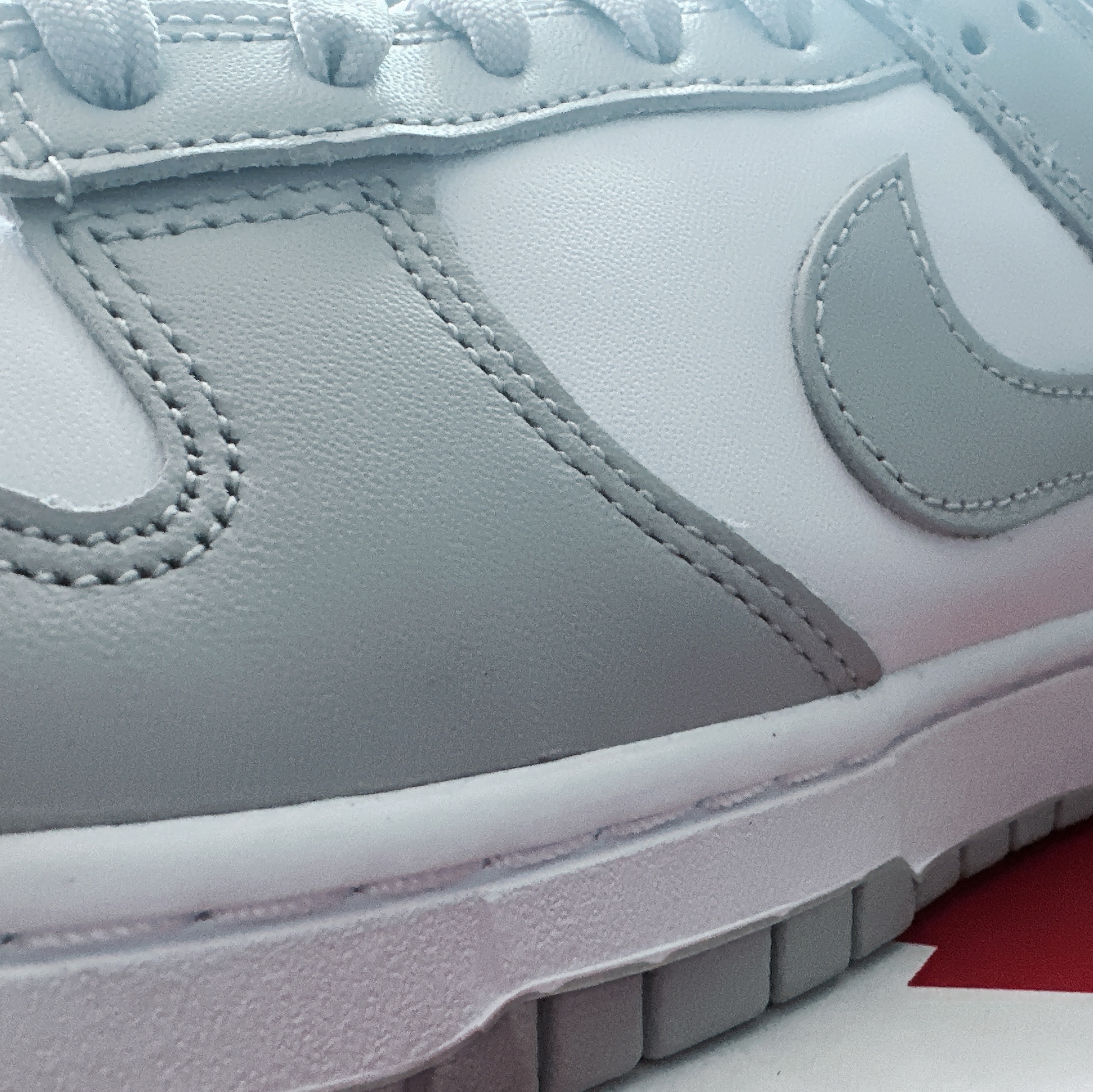 Nike Dunk Low Retro Grey Fog 착용 스타일