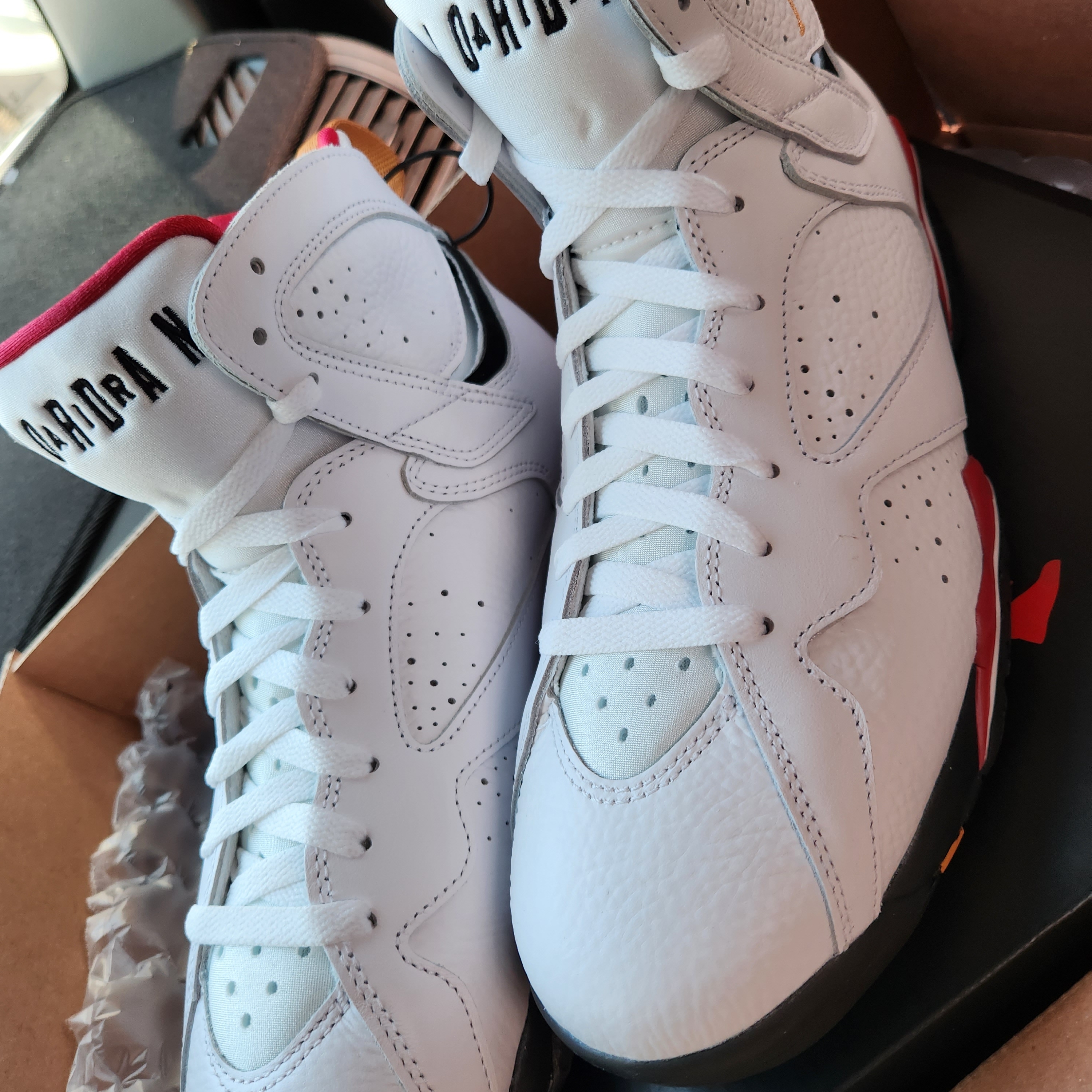 Jordan 7 Retro Cardinal 2022 착용 스타일 - 3