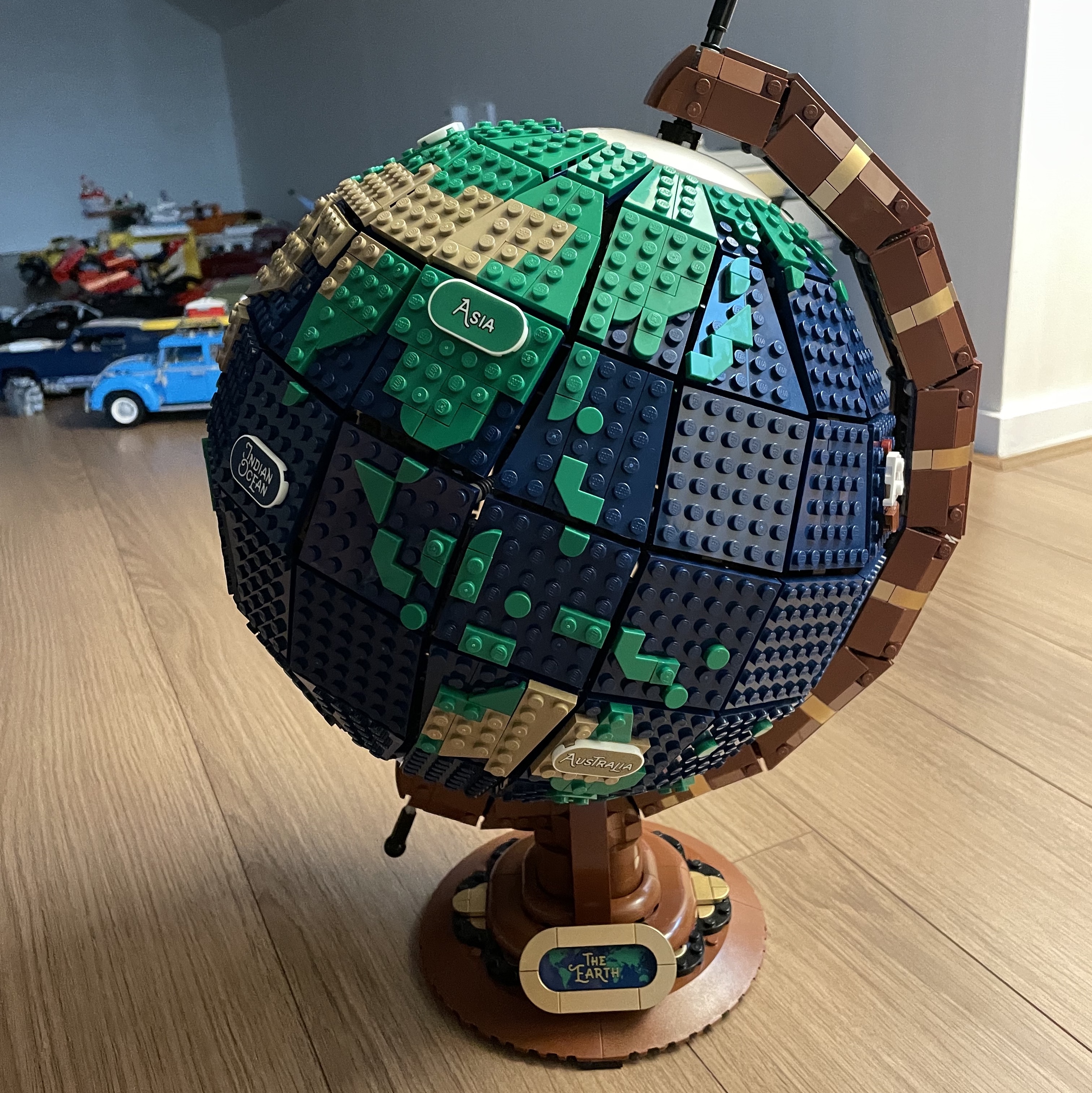 Lego The Globe 착용 스타일 - 1