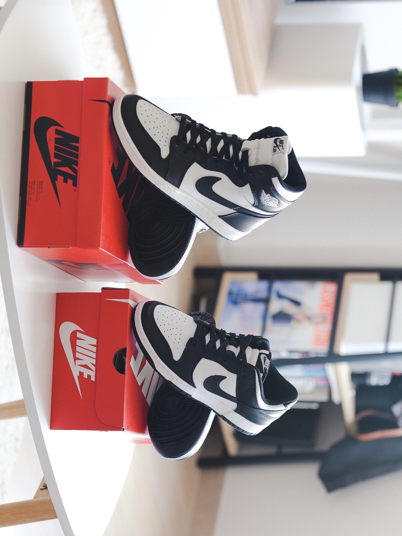 Nike Dunk Low Retro Black, Jordan 1 High 85 Black White 착용 스타일 - 4