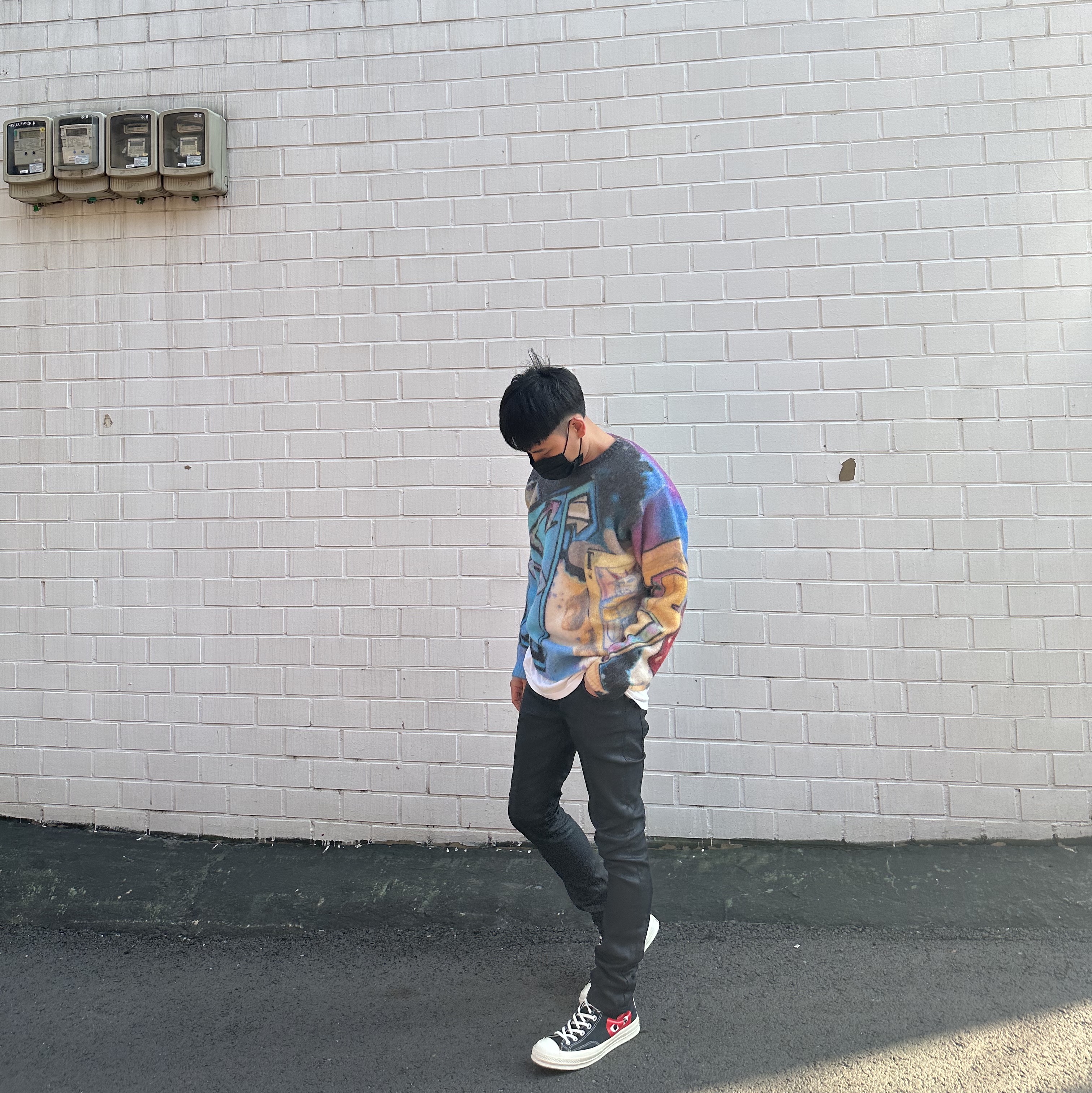 Stussy Goldie Sweater Multi, Converse x Play Comme des Garcons Chuck 70 Hi Black 착용 스타일 - 2