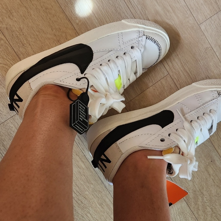 (W) Nike Blazer Low '77 Jumbo White Black Sail 착용 스타일 - 1