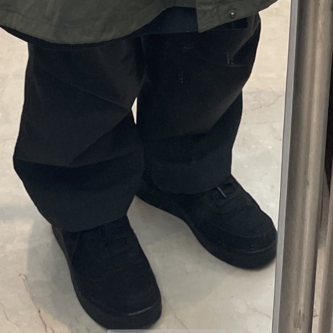 Nike x Stussy Air Force 1 Low Triple Black 착용 스타일