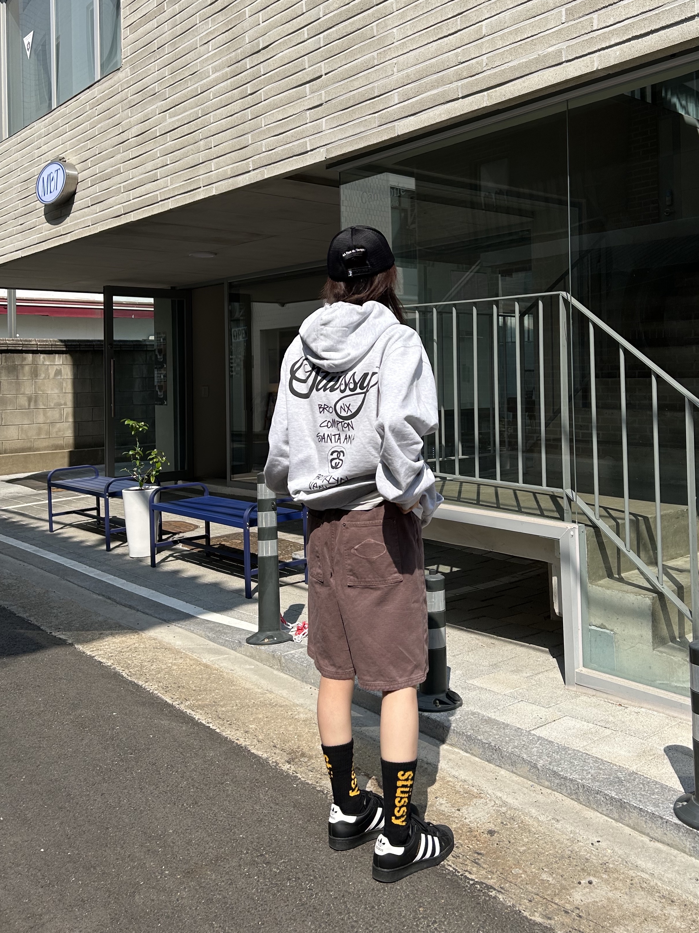 (J) Adidas Superstar Black White, Stussy DSM World Tour Hoodie Ash Heather 2021 착용 스타일