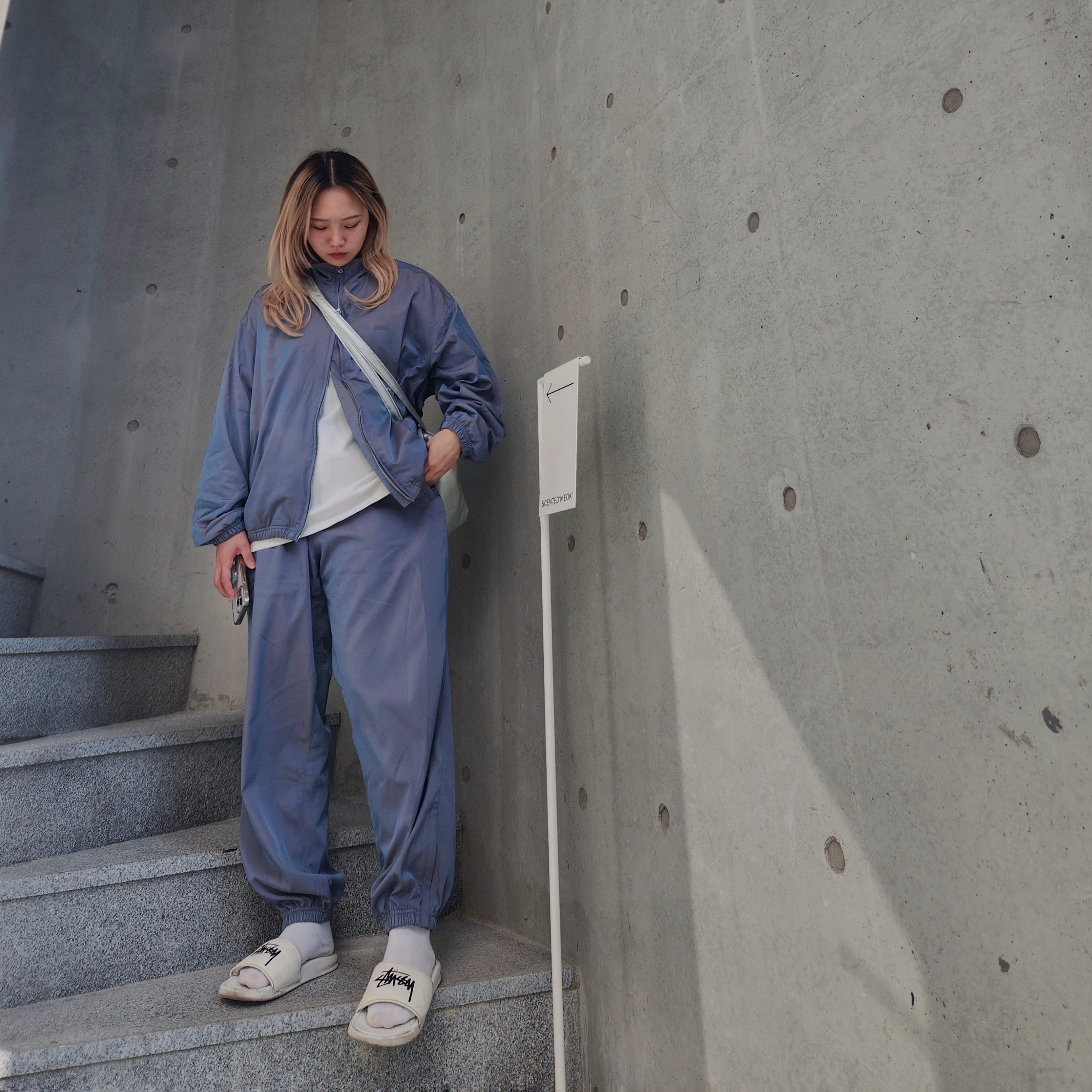 Nike x Stussy Benassi Slide Sail 착용 스타일