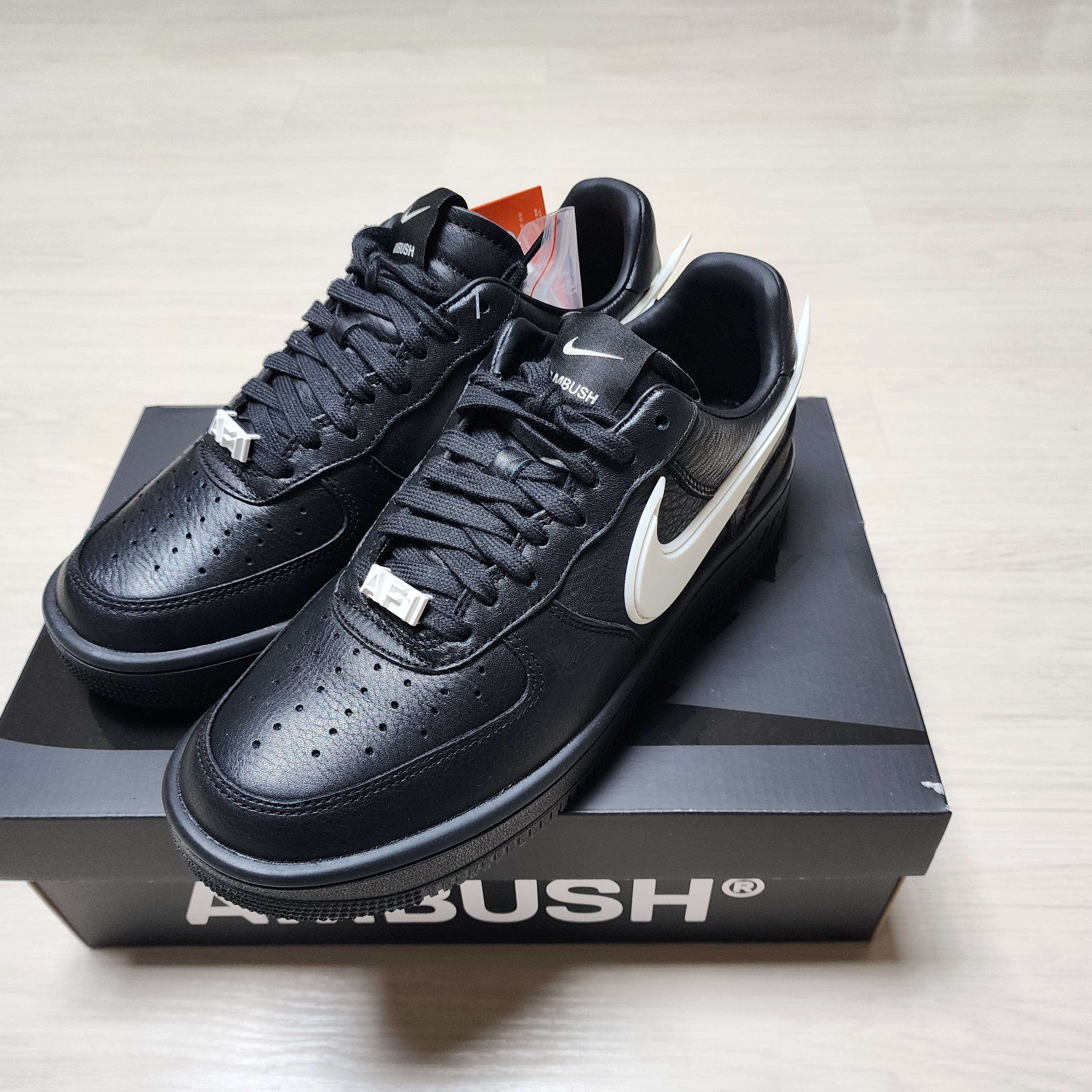 Nike x Ambush Air Force 1 Low SP Black 착용 스타일 - 1
