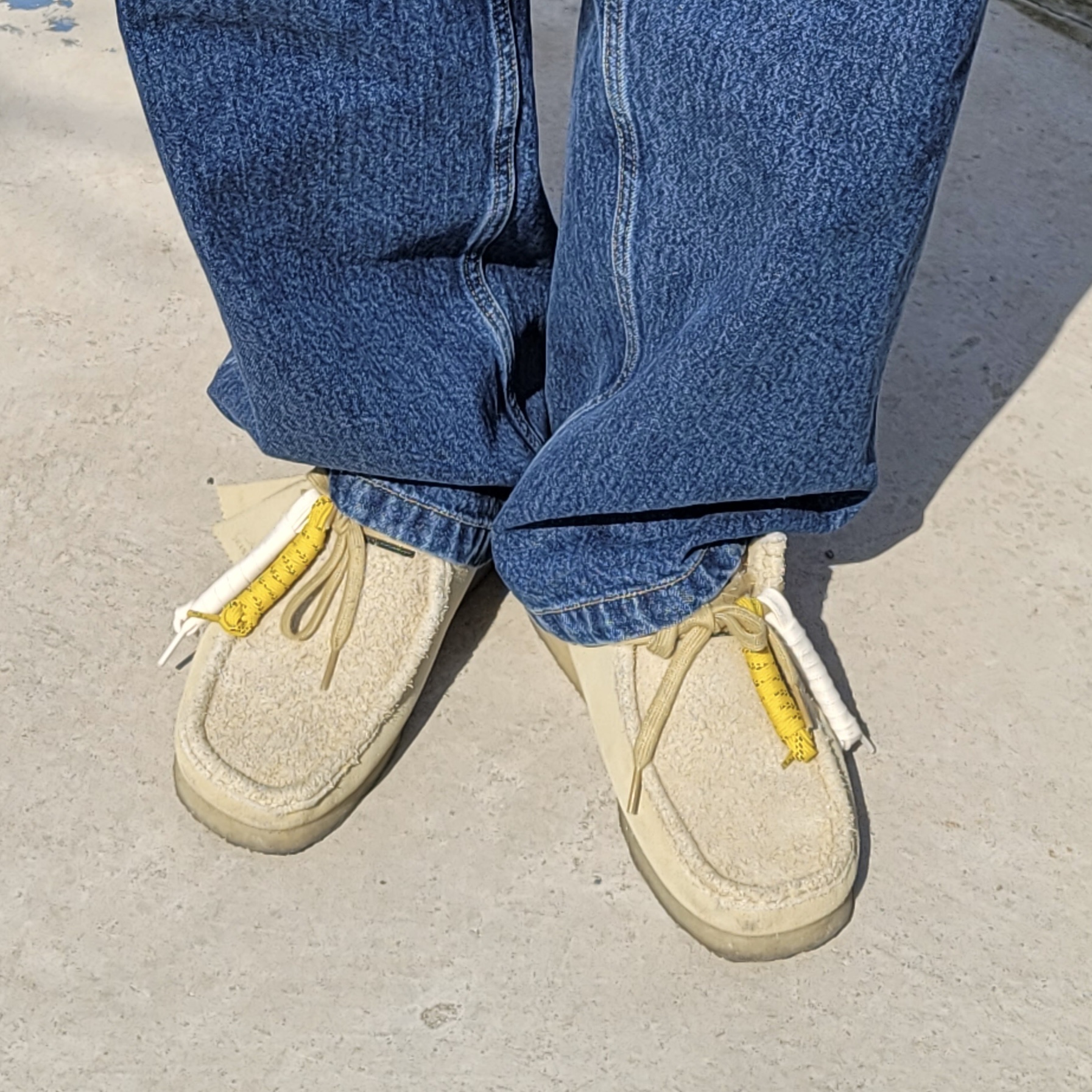 Clarks x Thisisneverthat Wallabee Maple 착용 스타일 - 2