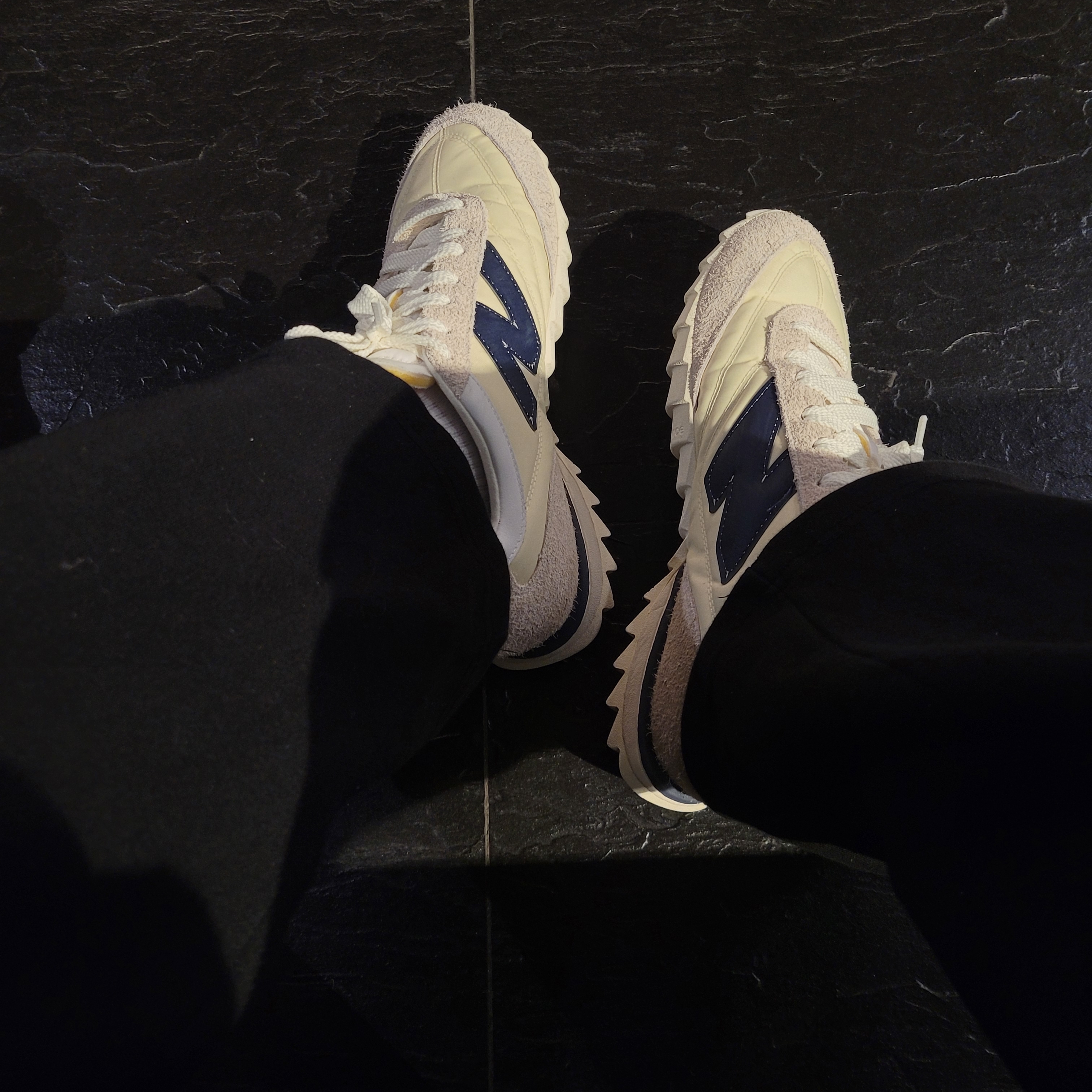 New Balance x Donald Glover RC30 Sea Salt 착용 스타일