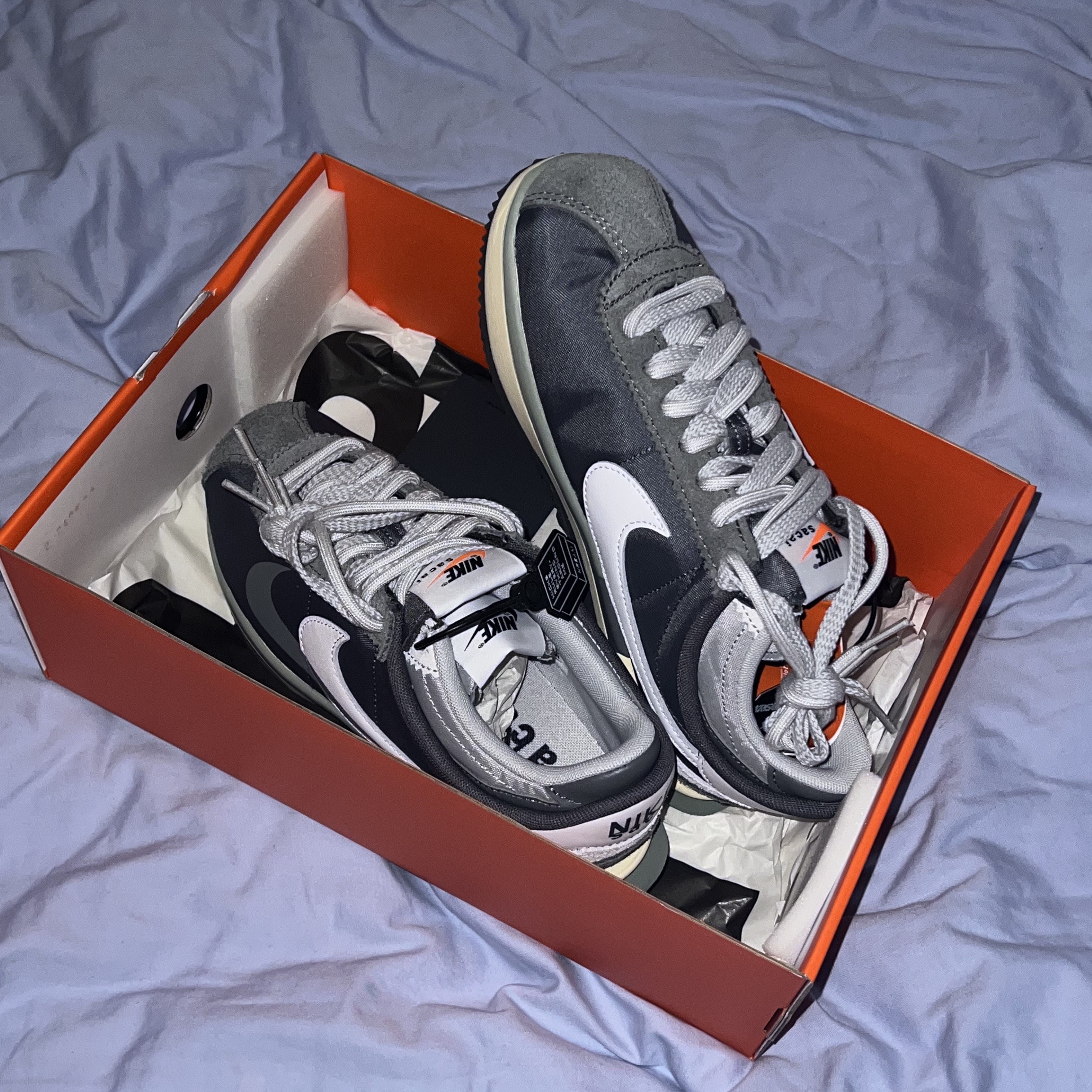 Nike x Sacai Zoom Cortez SP Iron Grey 착용 스타일 - 1