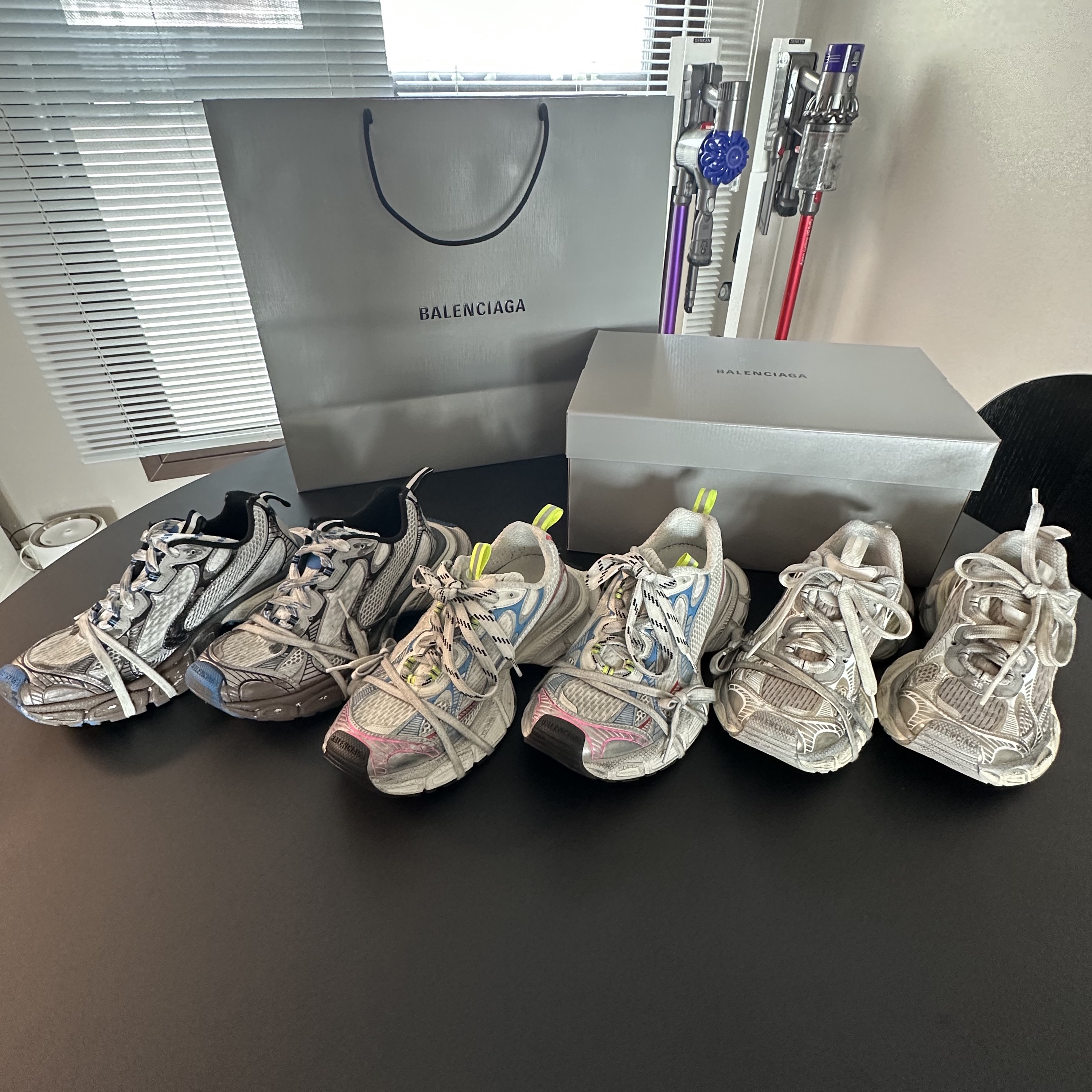 (W) Balenciaga 3XL Sneakers Light Beige 착용 스타일 - 4