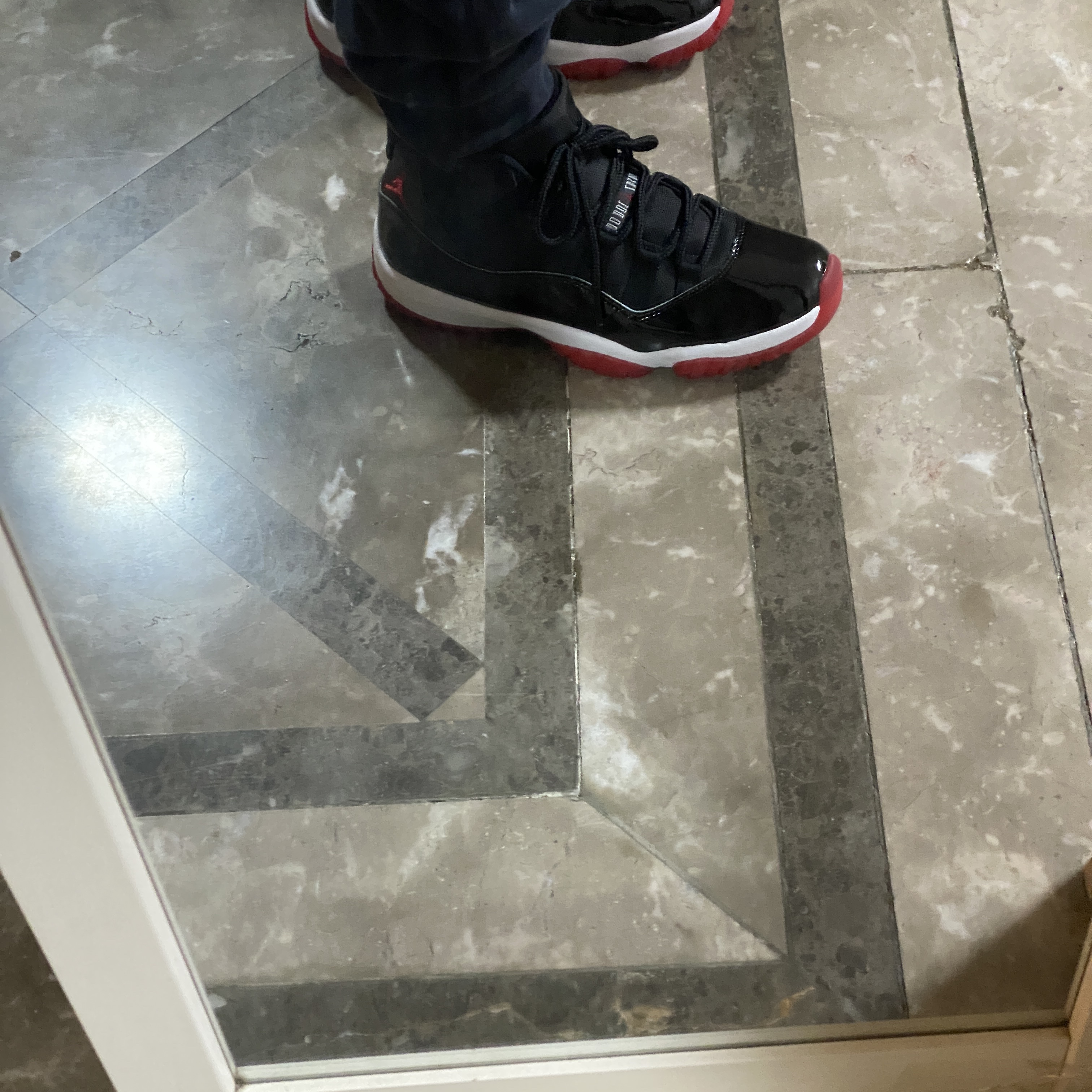 Jordan 11 Retro Bred 2019 착용 스타일 - 1