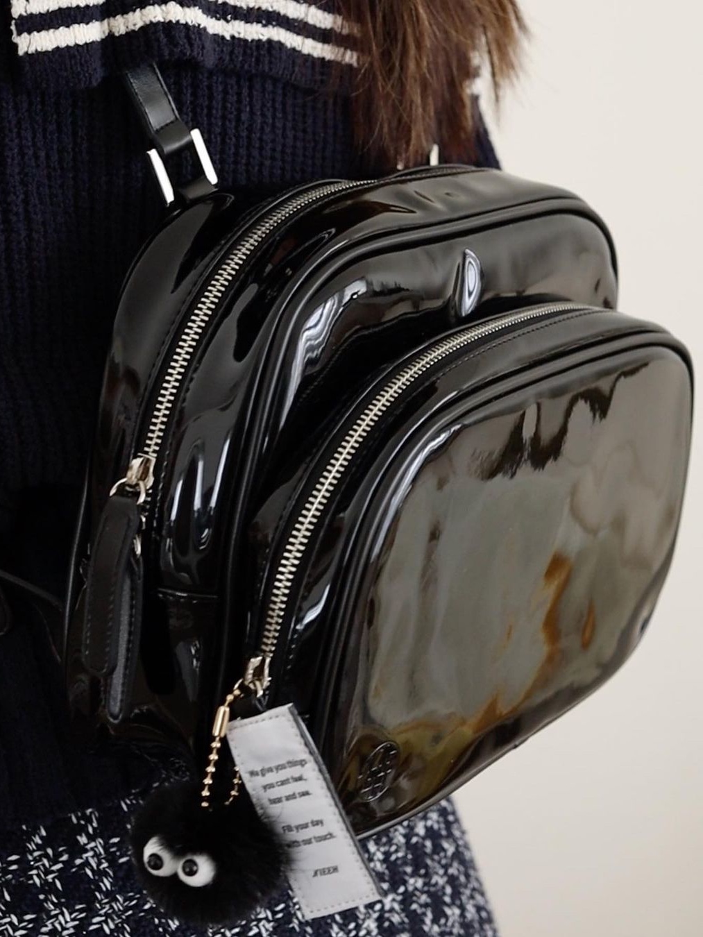 Nieeh Women Turtle Bag Black 착용 스타일 - 2