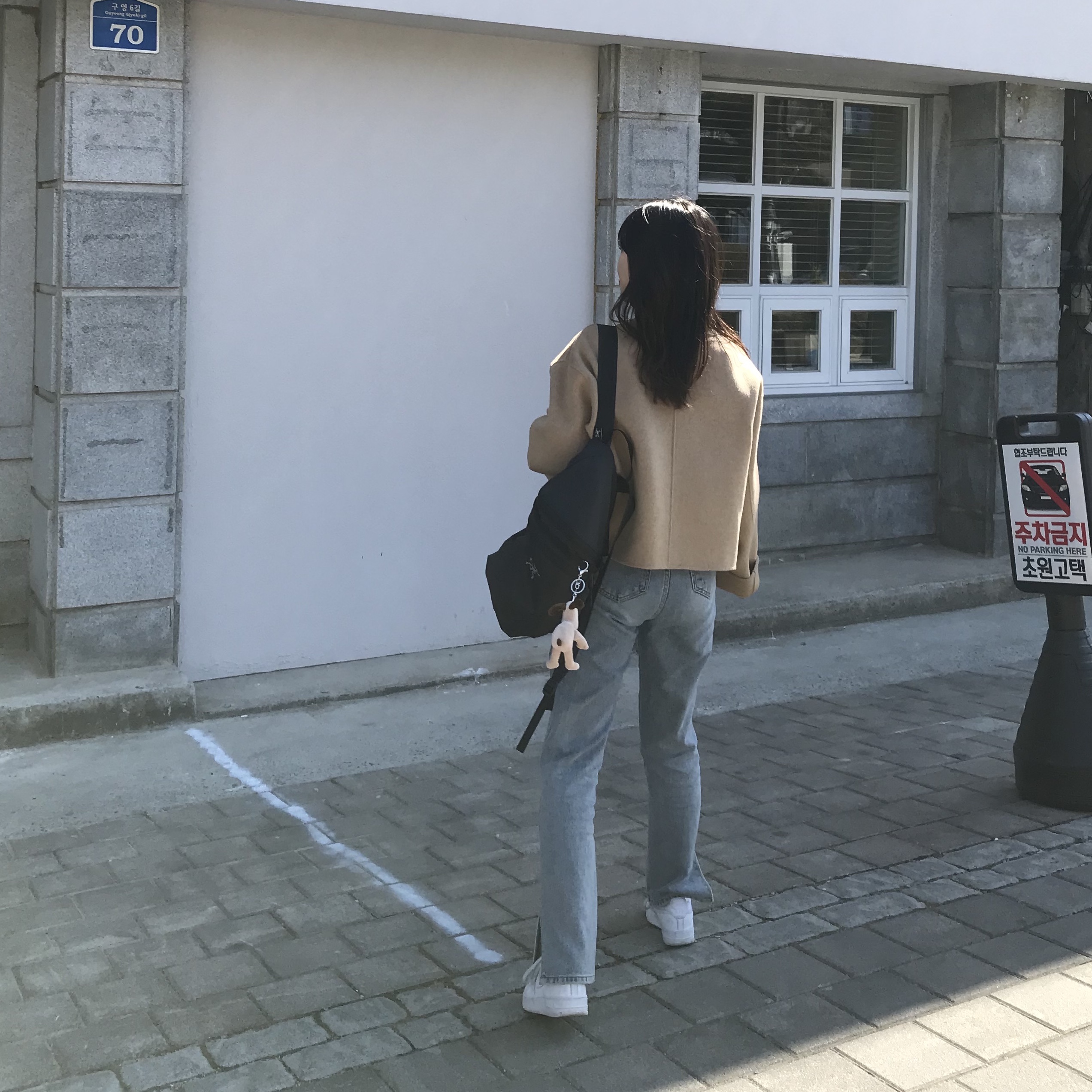 Arc'teryx Heliad 15 Backpack Black, (W) Nike Air Force 1 '07 Low White 착용 스타일