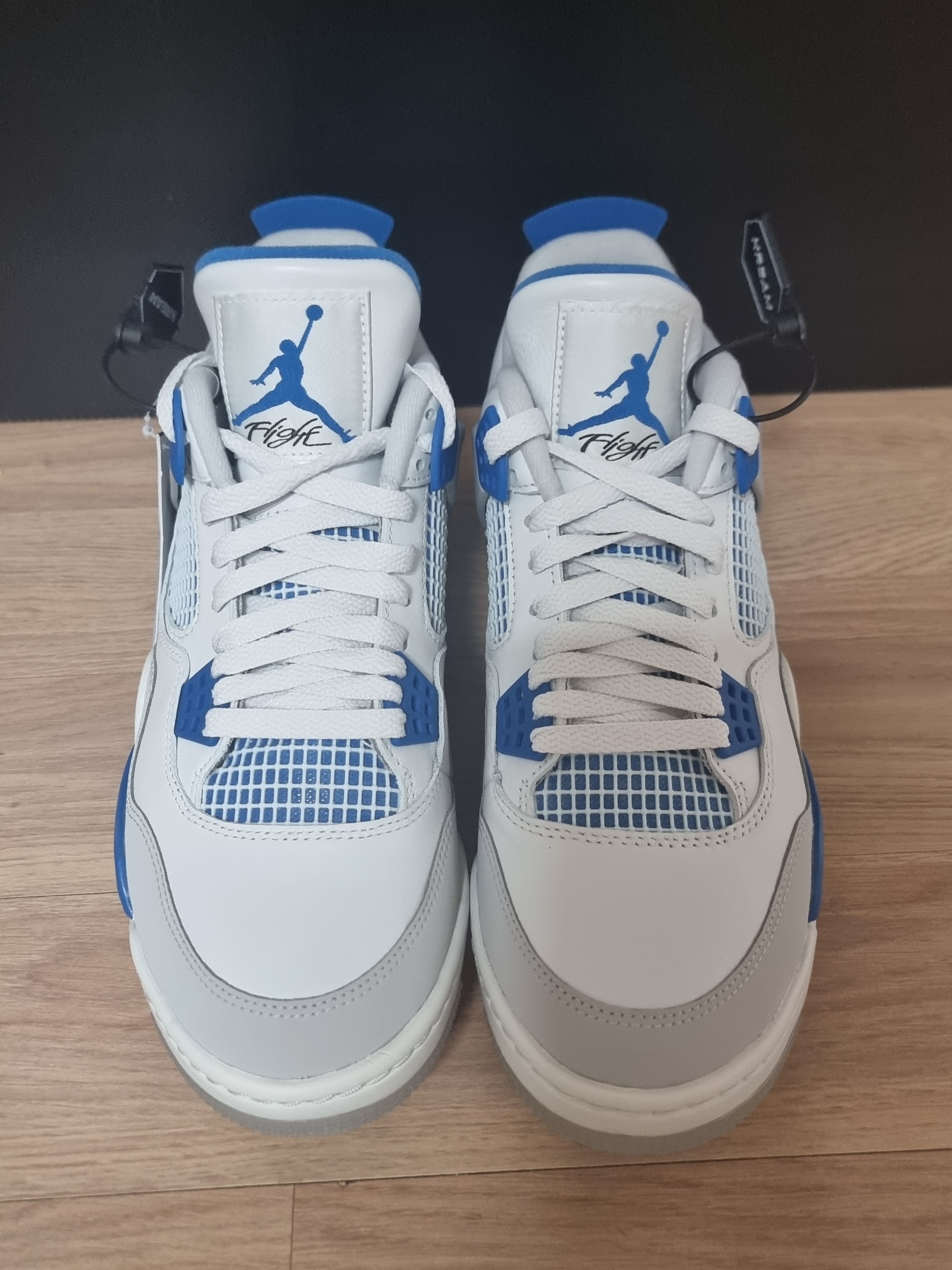Jordan 4 Golf White Military Blue 착용 스타일 - 1