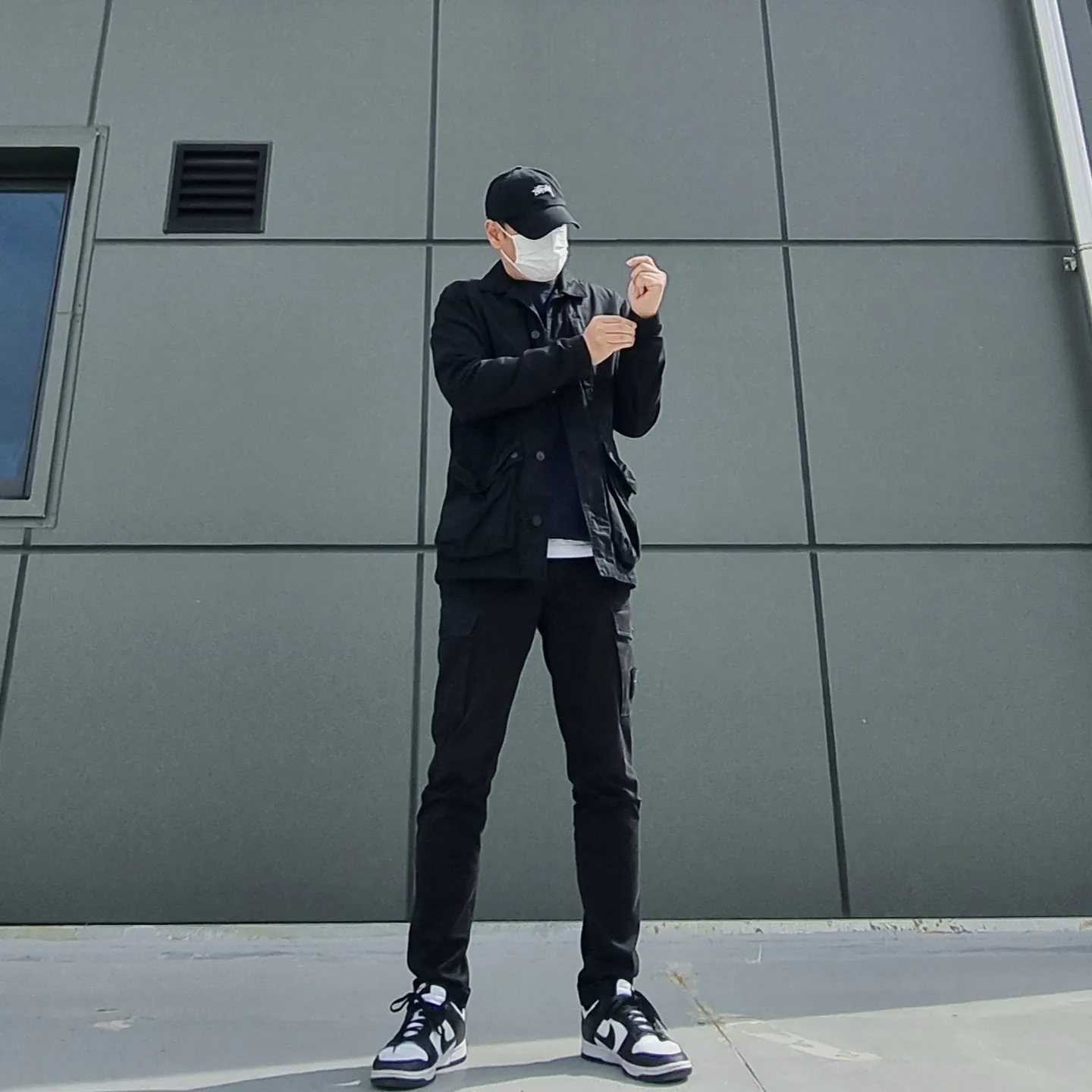 Stone Island 439WN Brushed Cotton Canvas Garment Dyed Old Effect Jacket Black - 22SS, Stone Island 318L1 T.CO+OLD Cargo Pants Navy Blue - 20FW 착용 스타일 - 2