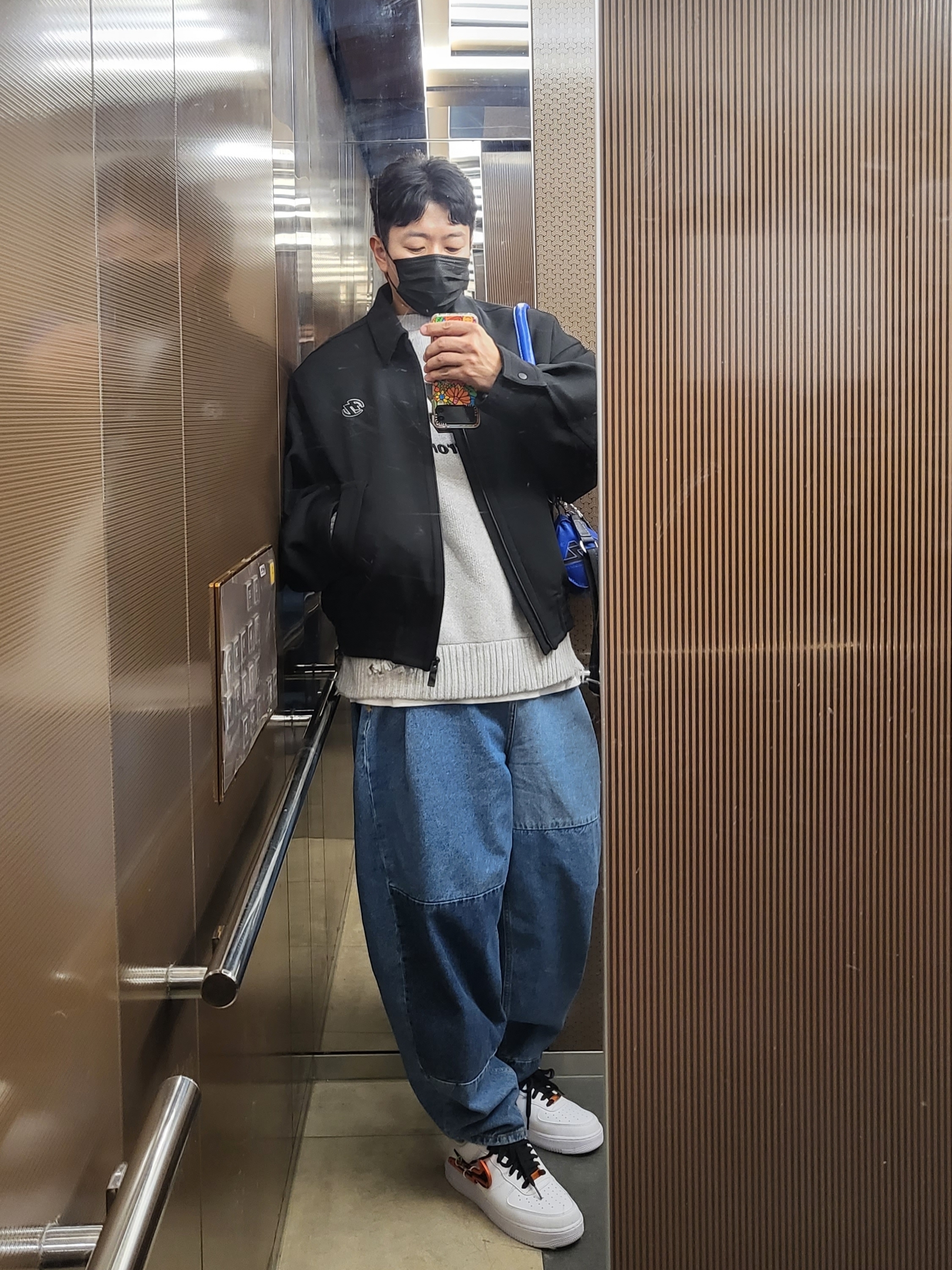 Zara x Ader Error Oversize Collar Bomber Jacket Black, Zara x Ader Error Oversize Sweater Grey 착용 스타일