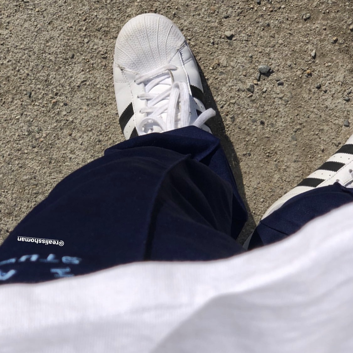 IAB Studio Track Pants Navy - 21SS 착용 스타일