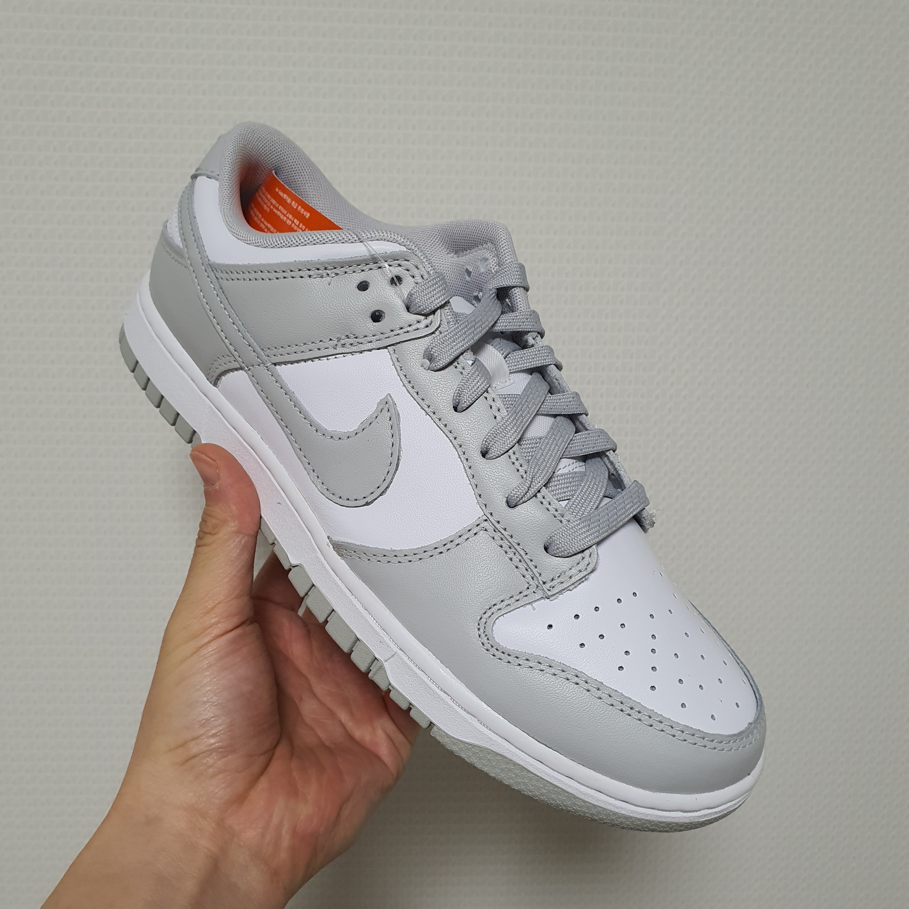 Nike Dunk Low Retro Grey Fog 착용 스타일