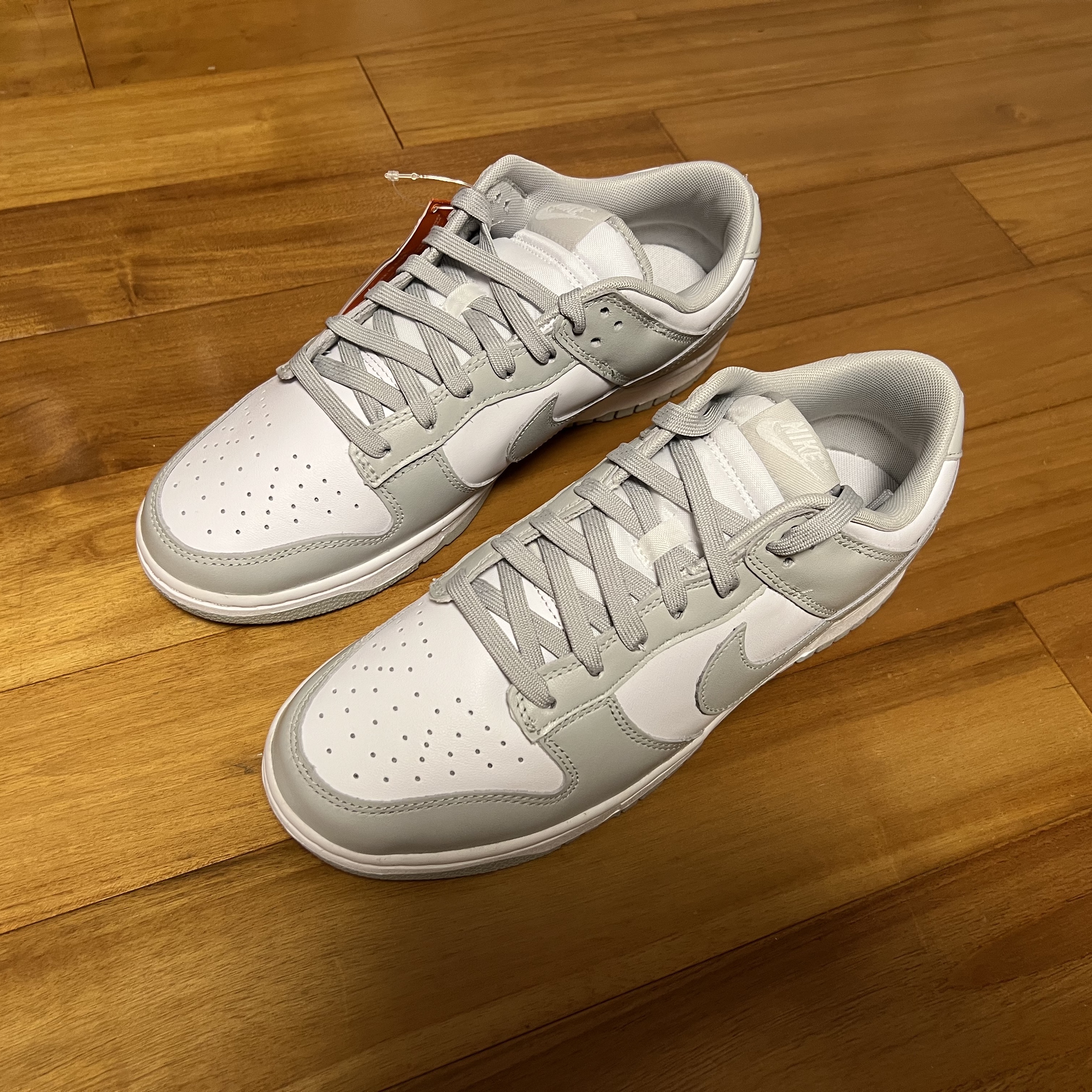 Nike Dunk Low Retro Wolf Grey 착용 스타일