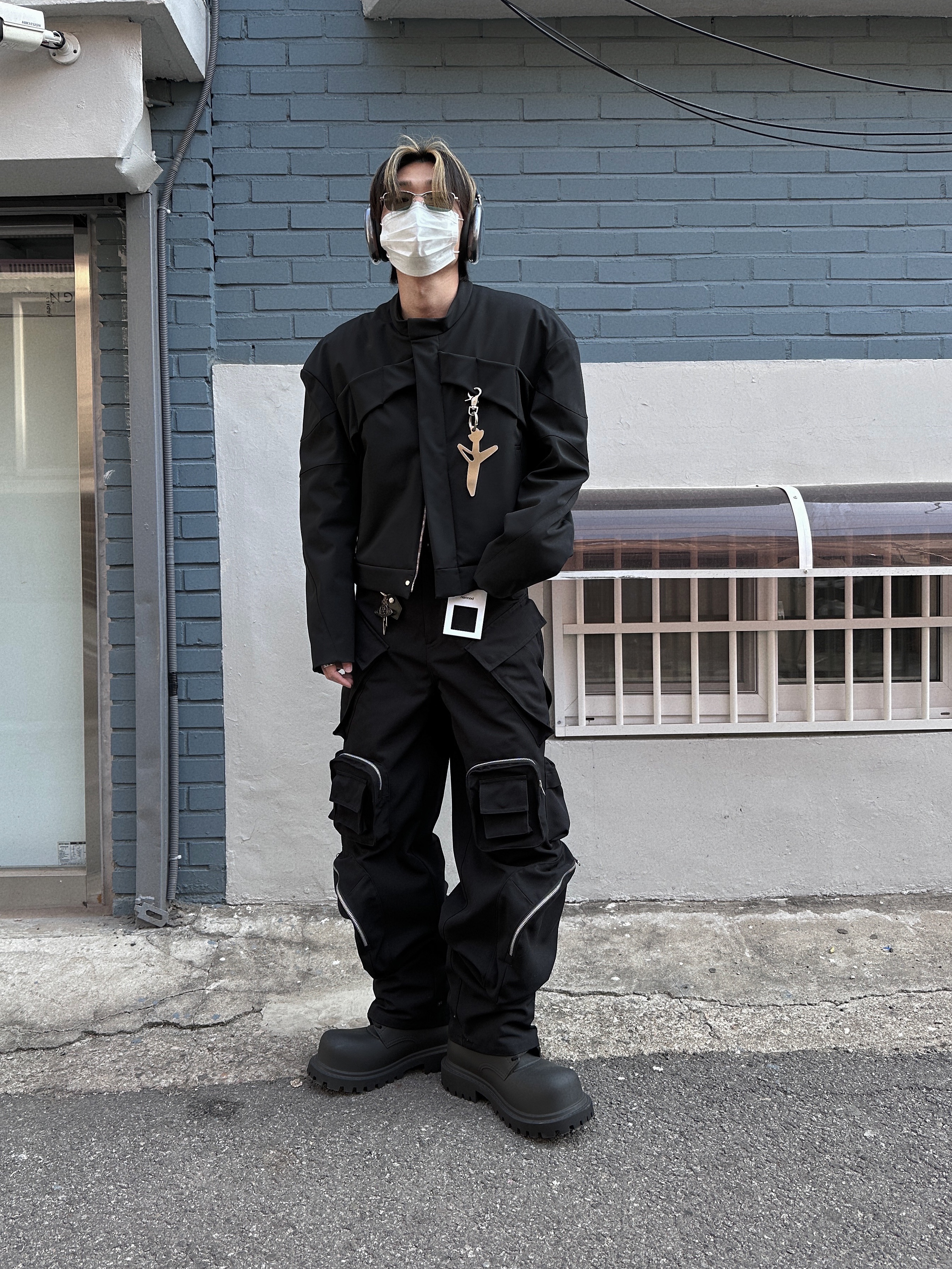 Nonnod Mechanic Cargo Pants Black, Apple AirPods Max Lightning Space Gray (Korean Ver.) 착용 스타일 - 3