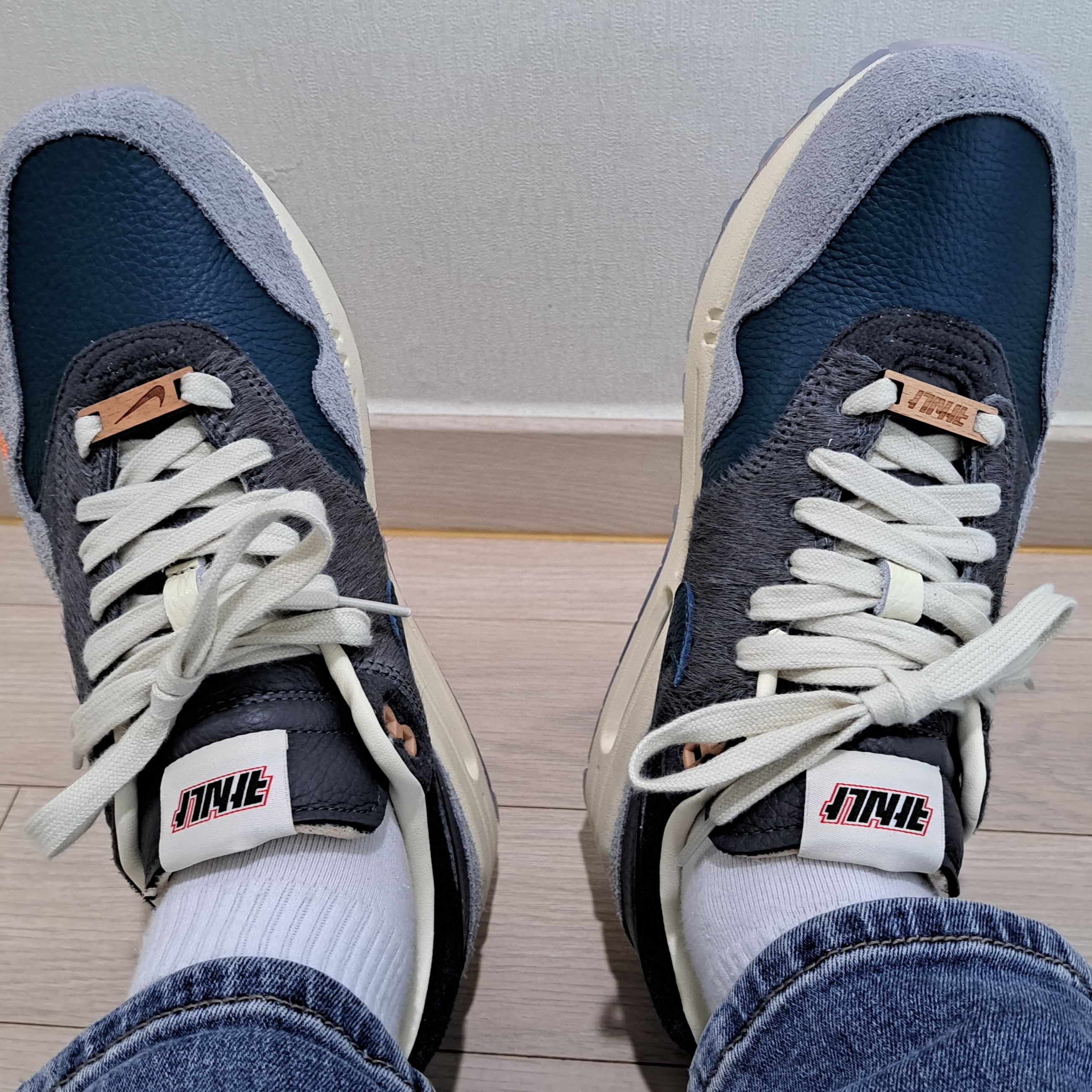 Nike x Kasina Air Max 1 SP Won-Ang Particle Grey 착용 스타일 - 2
