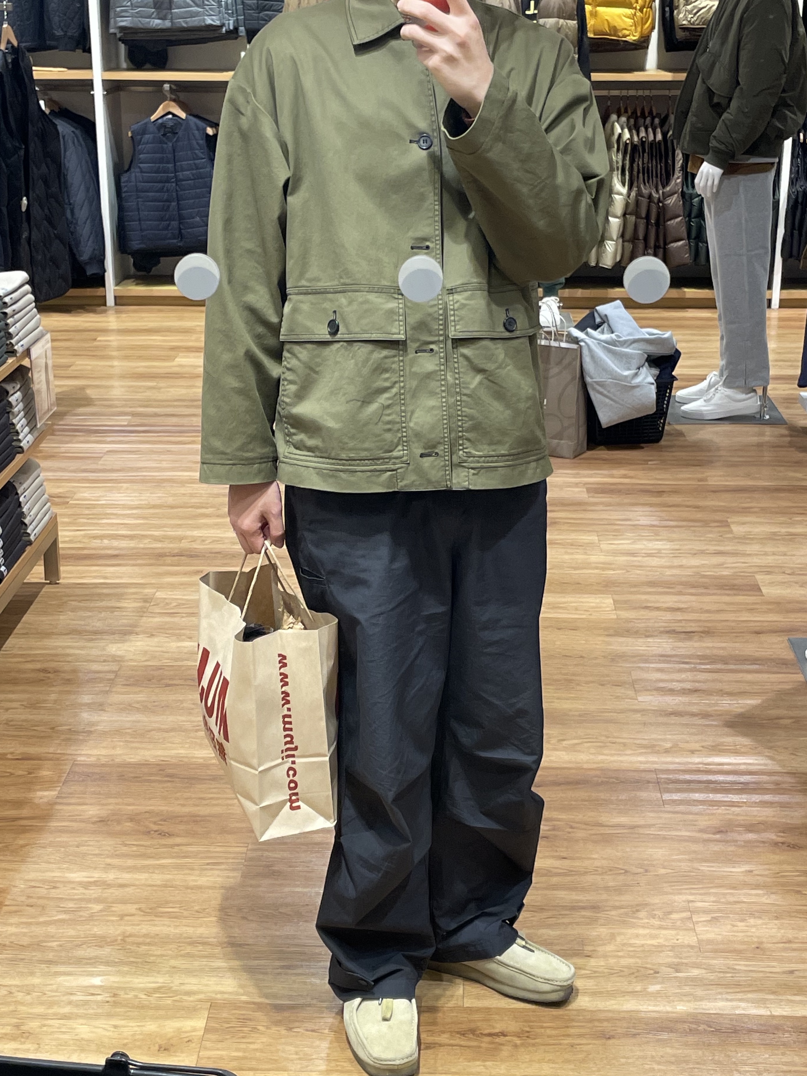 Clarks Wallabee Maple Suede 착용 스타일