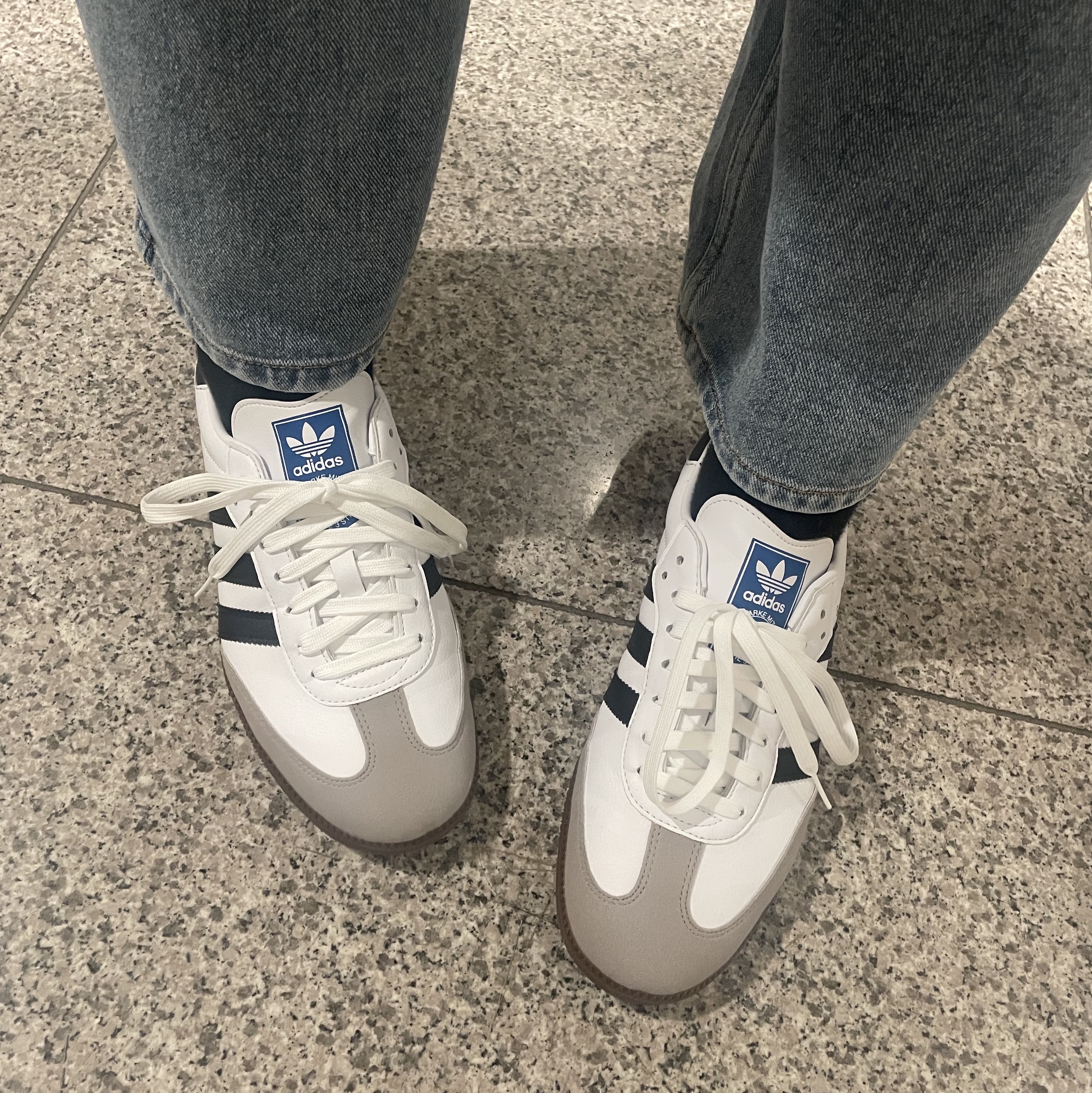 Adidas Samba Vegan White Black 착용 스타일 - 3