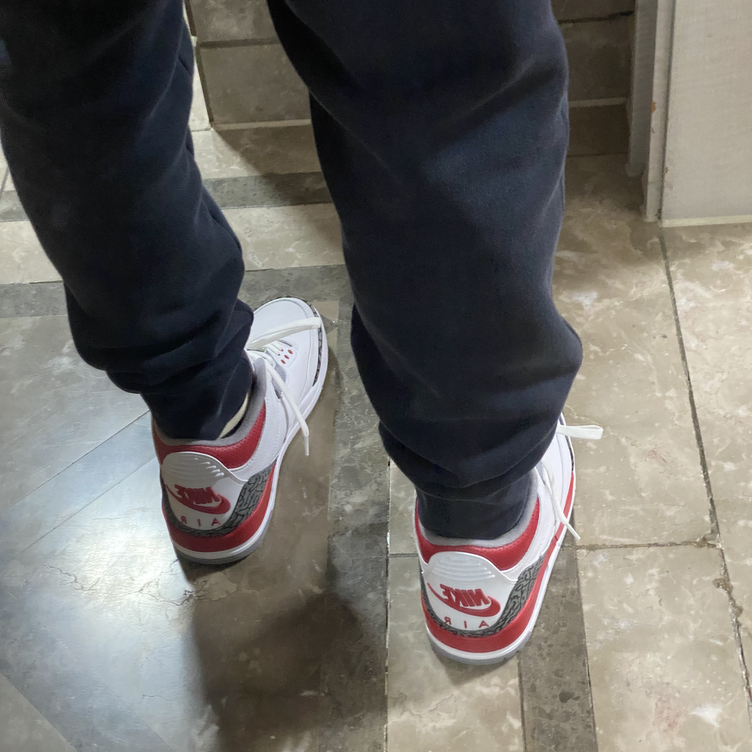 Jordan 3 Retro Fire Red 2022 착용 스타일 - 2