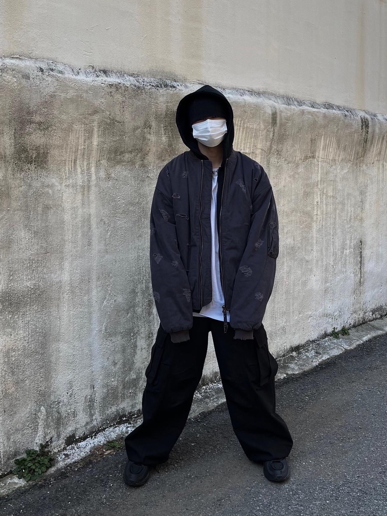 Undermycar Dtrange Dead Starange Destroyed Bomber Sparrow - 23SS, Reebok x Kanghyuk Premier Road Modern Mid Black 착용 스타일