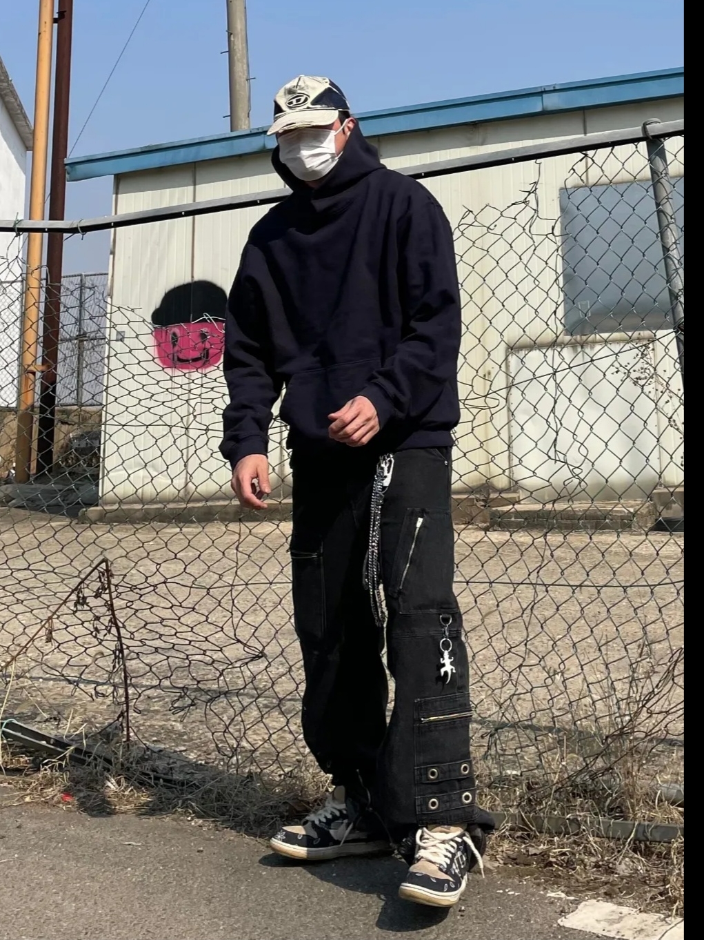 Diesel C-Seymon Treated Denim Baseball Cap Blue White, Project G/R Flight Denim Pants Black 착용 스타일 - 3