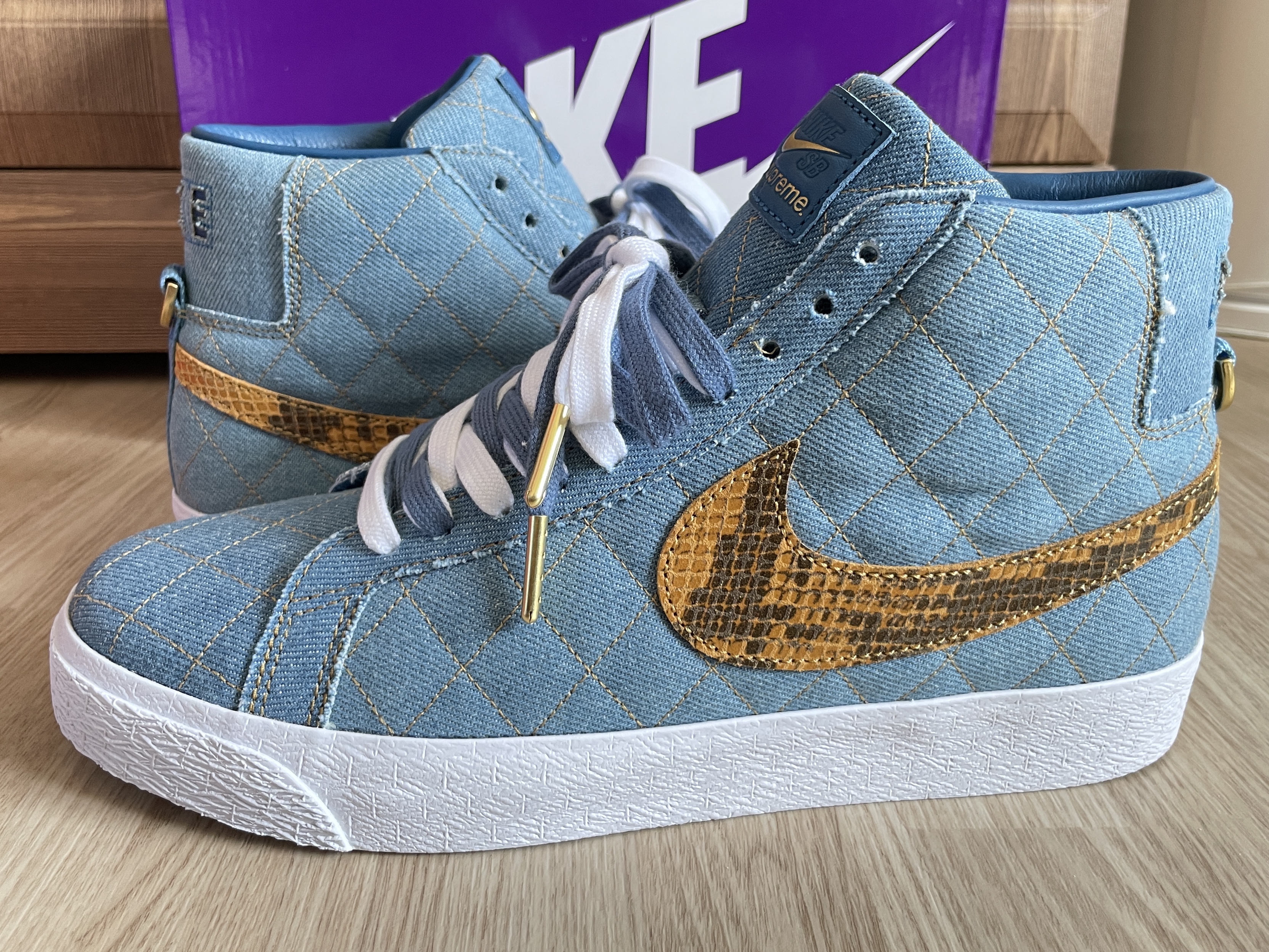 Nike x Supreme SB Zoom Blazer Mid QS 2 Industrial Blue 착용 스타일 - 2